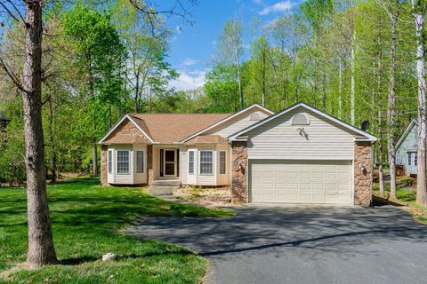 103 ASPEN COURT LOCUST GROVE VA 22508