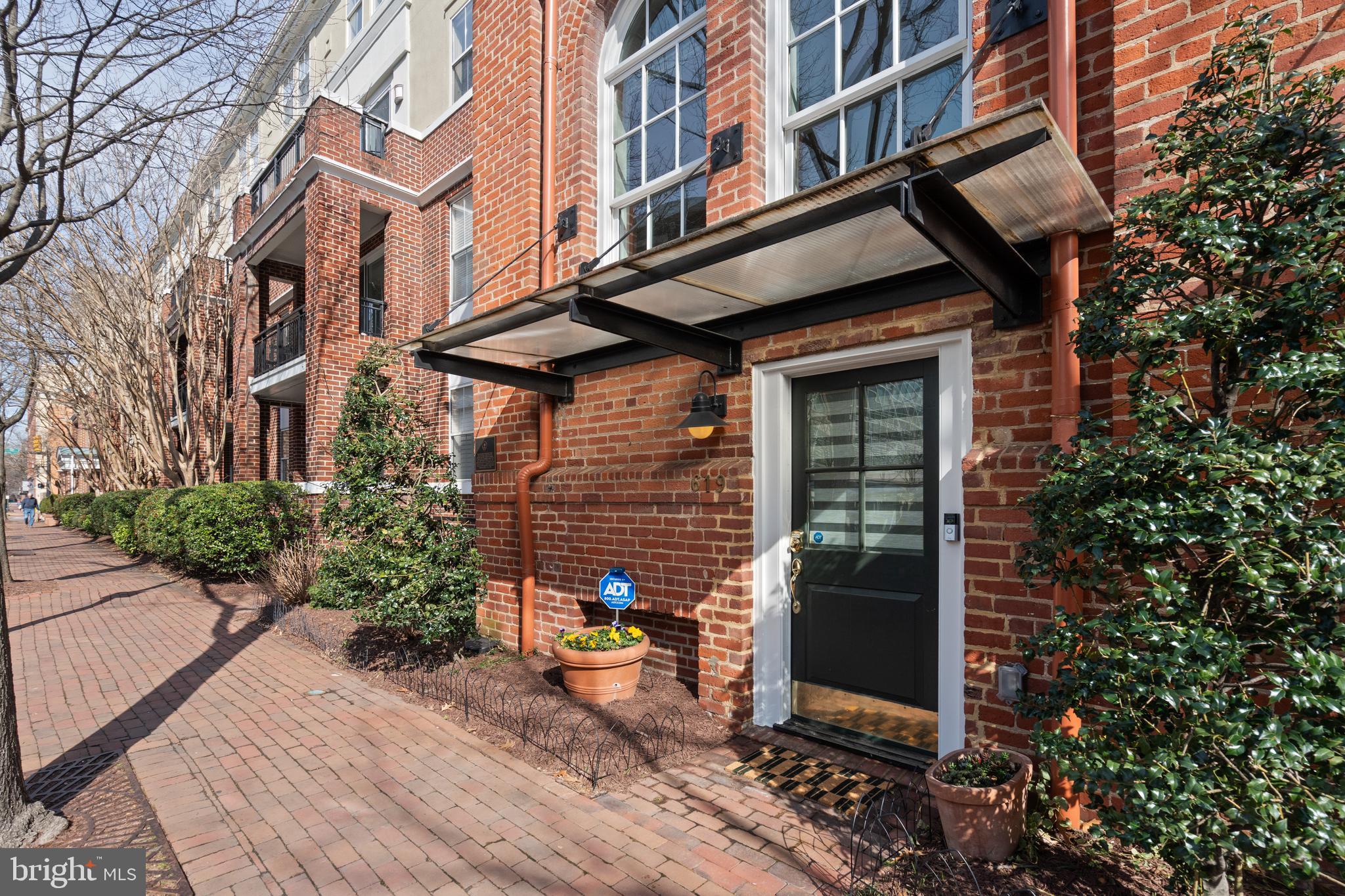 OLD TOWN NORTH - Residential
