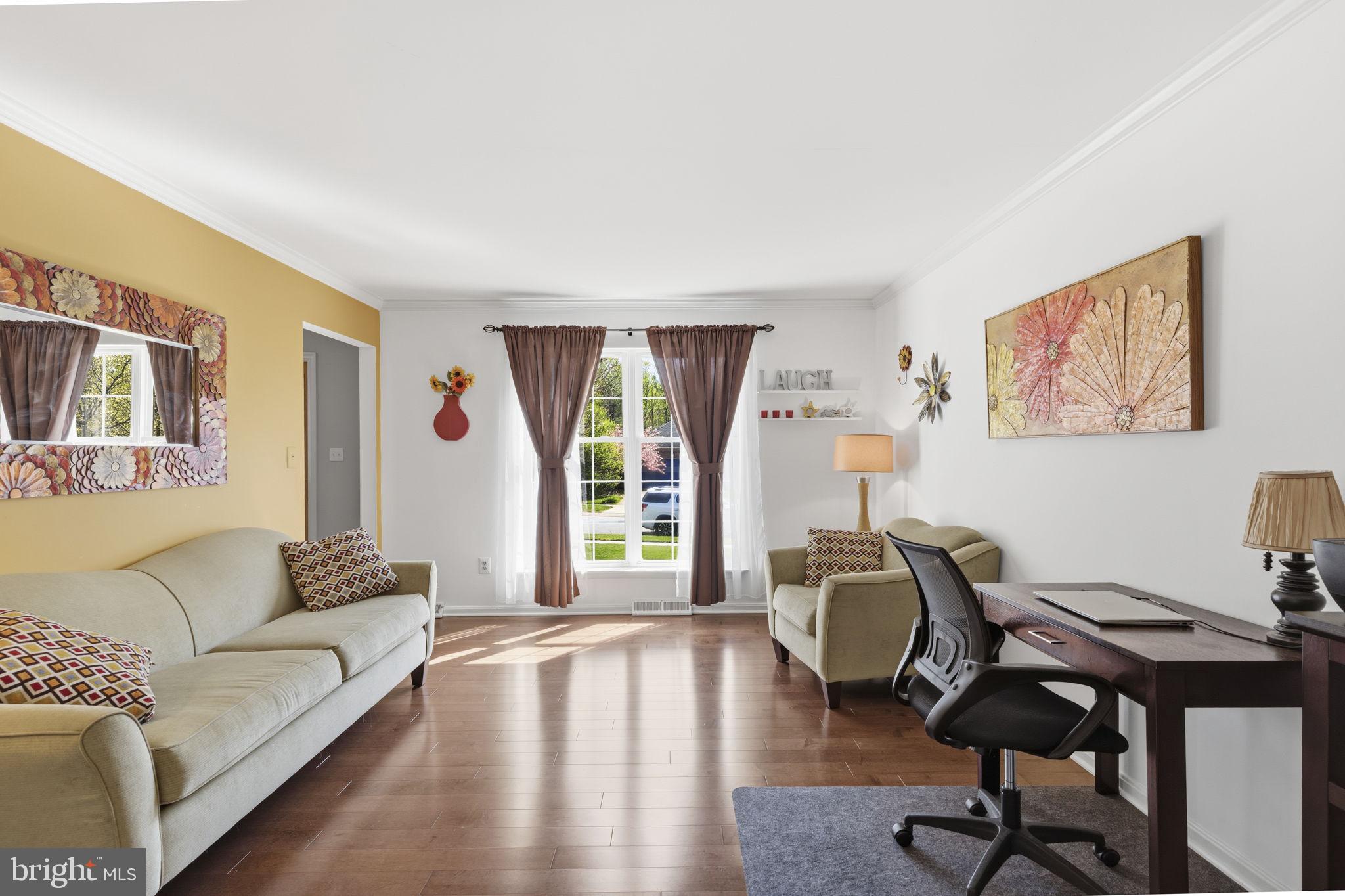 2004 ROYAL FERN COURT