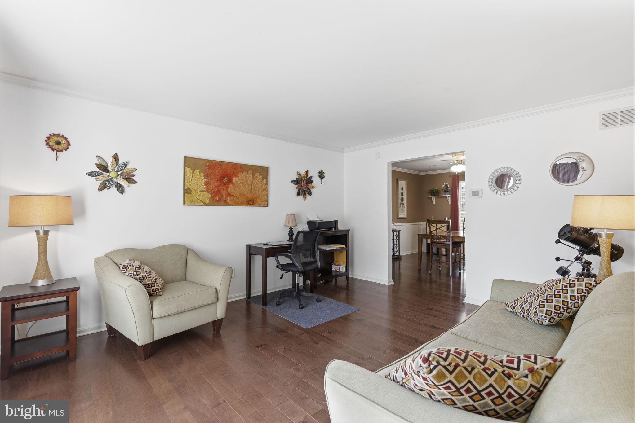 2004 ROYAL FERN COURT