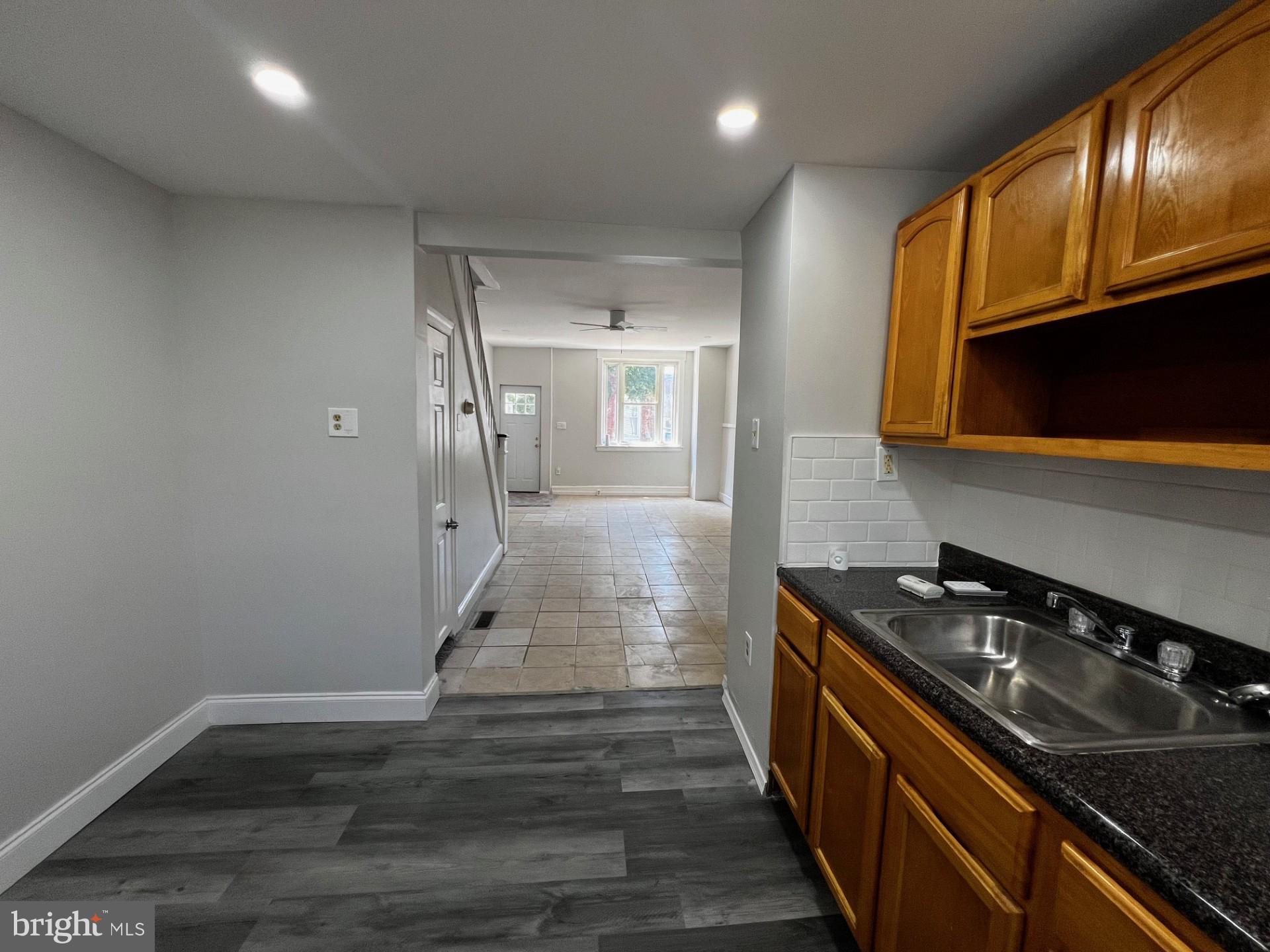 POINT BREEZE - Residential