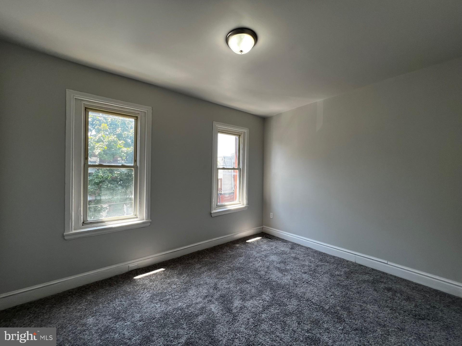 POINT BREEZE - Residential