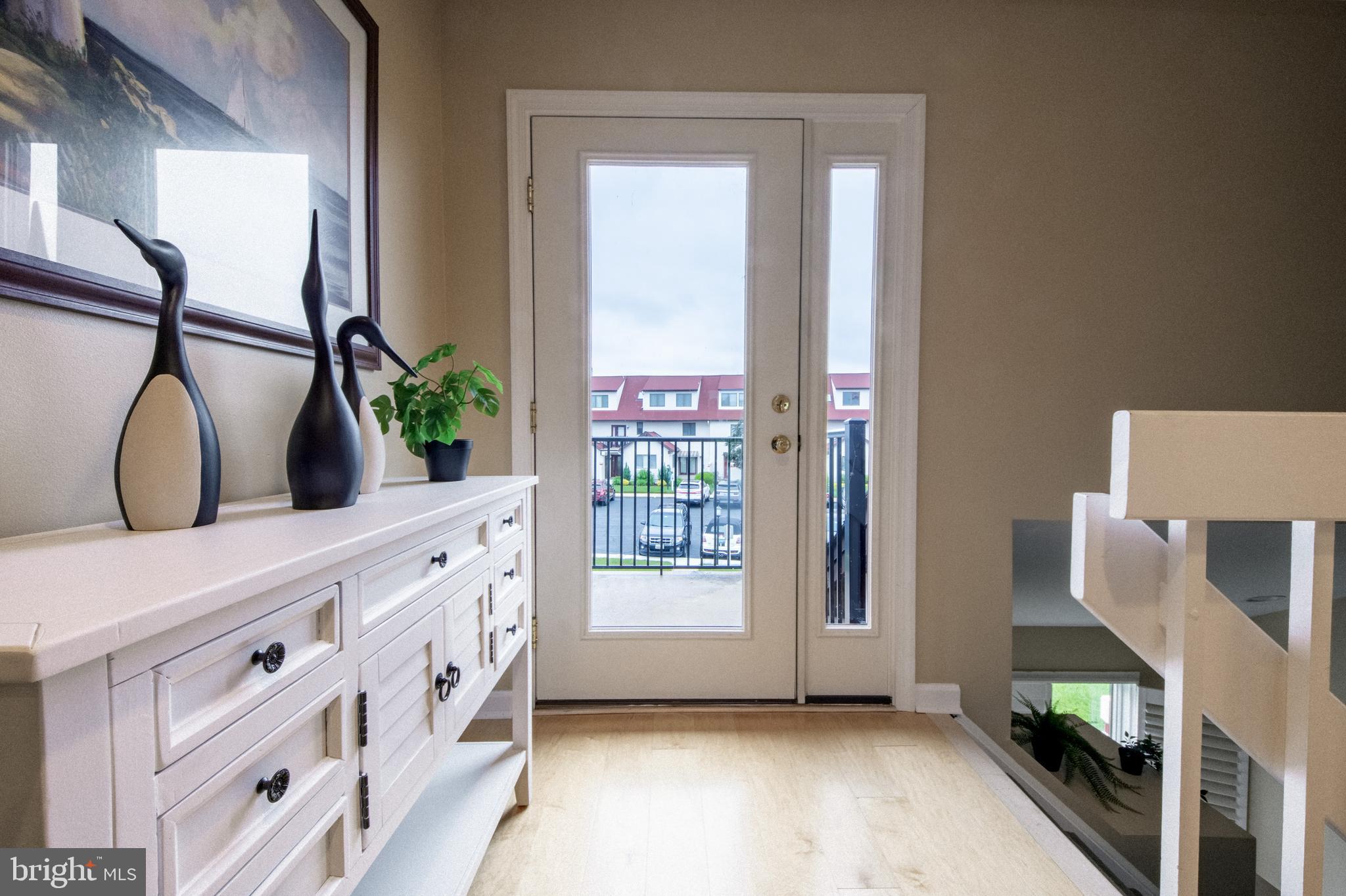 QUEENS LANDING - Residential