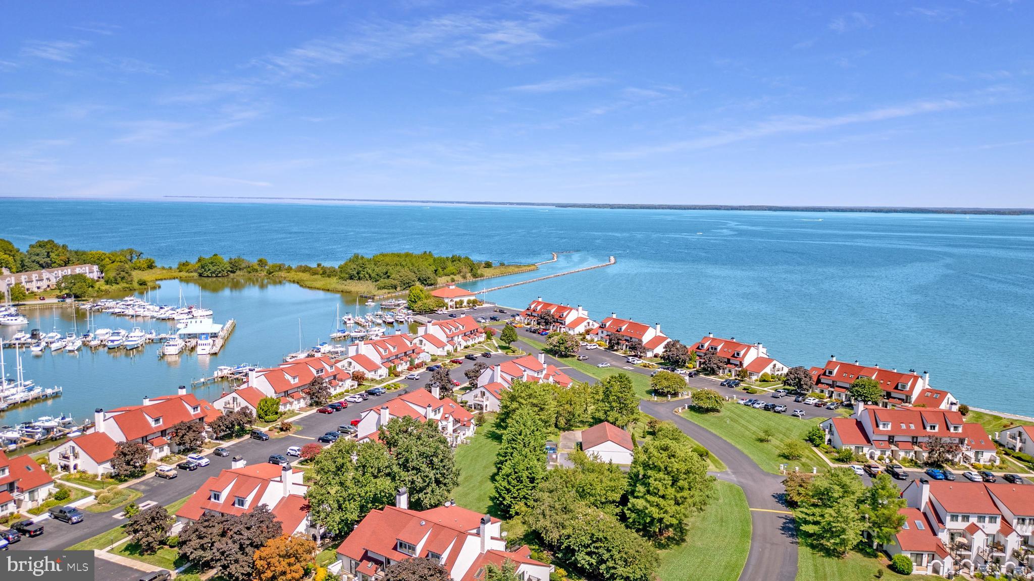 QUEENS LANDING - Residential