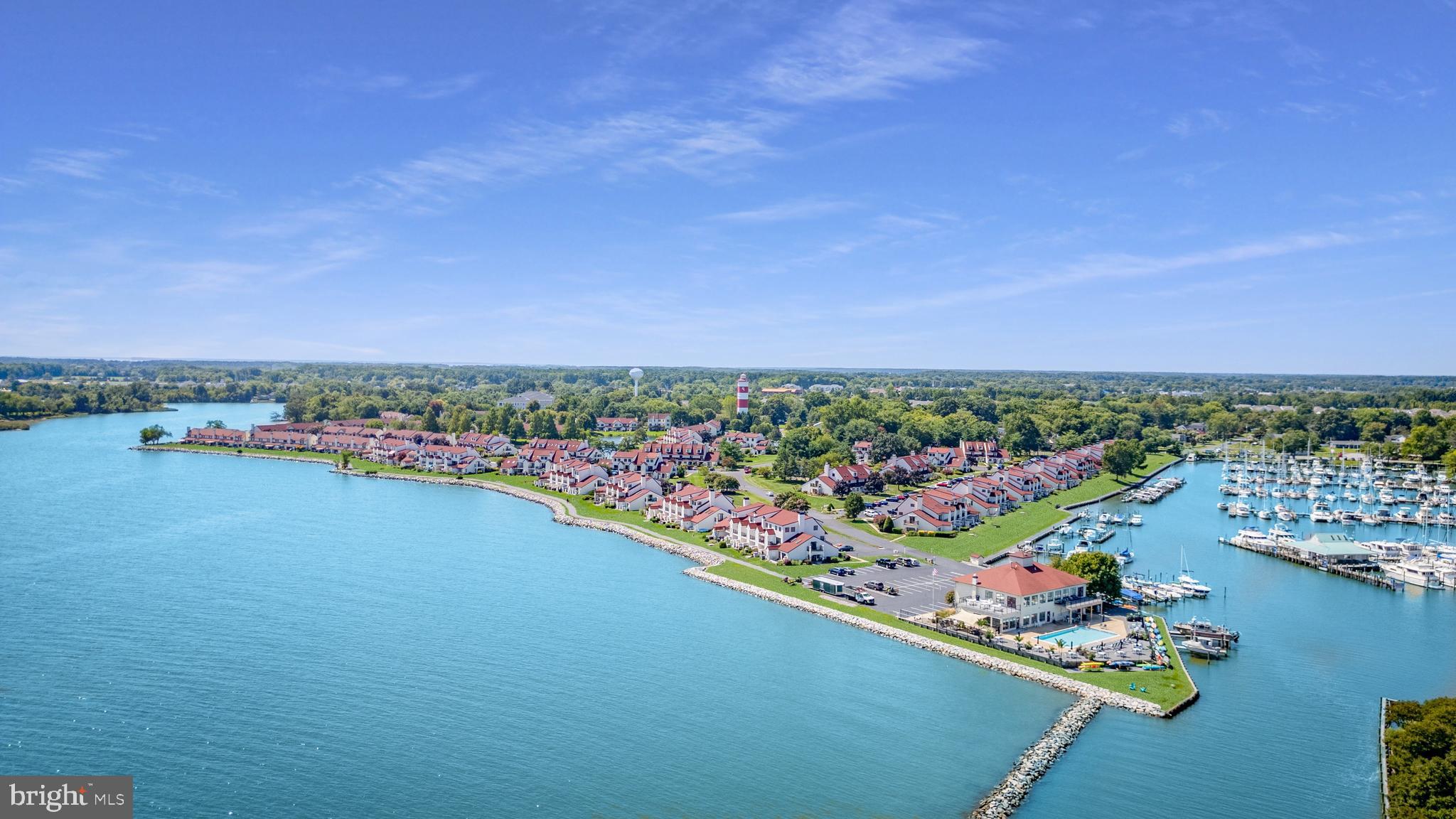 QUEENS LANDING - Residential