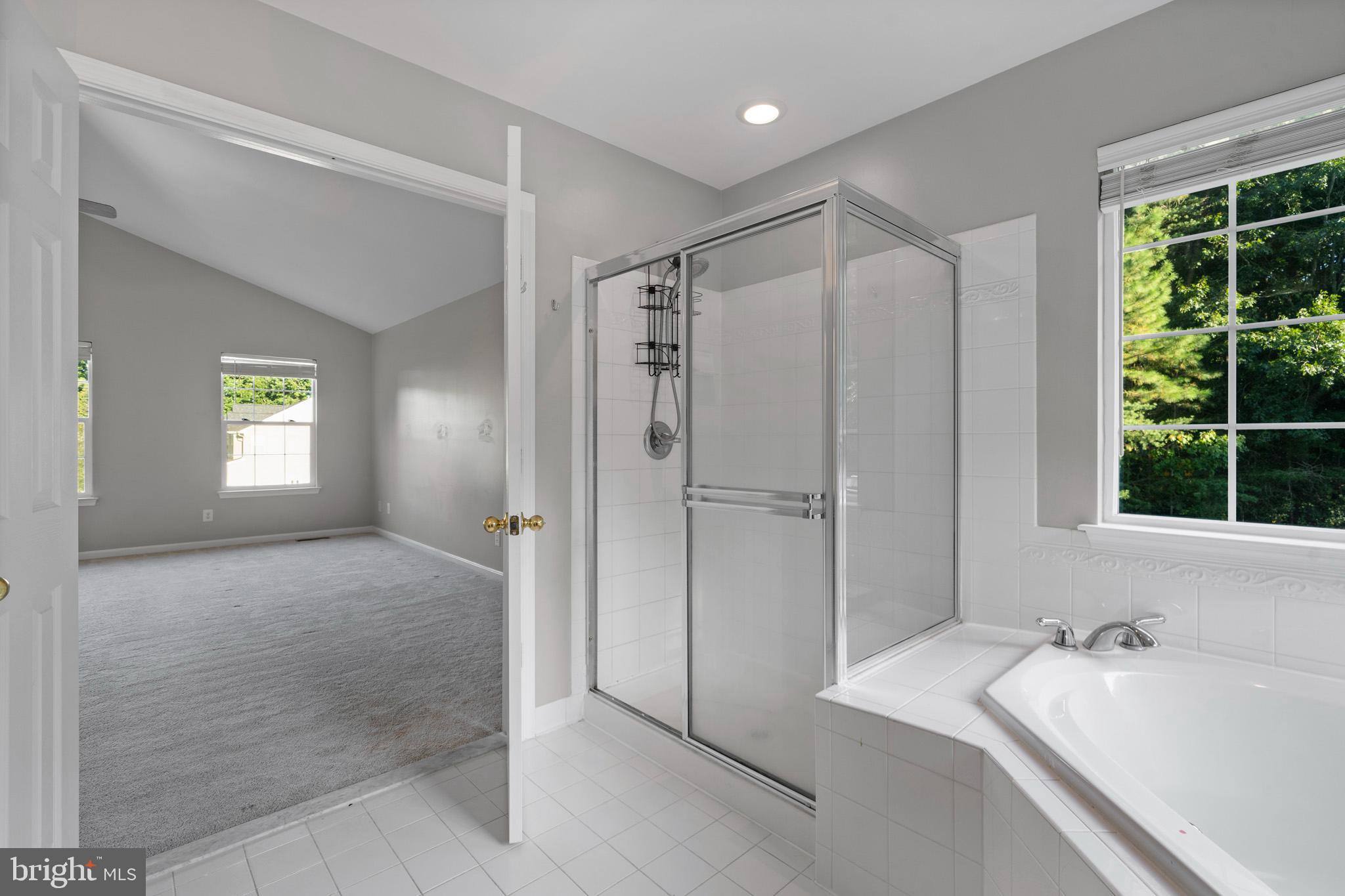 SOUTHWOODS - Residential