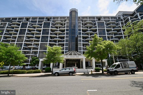 Condo For Sale - 1530 Key Boulevard #222<br/> ARLINGTON, VA 22209
