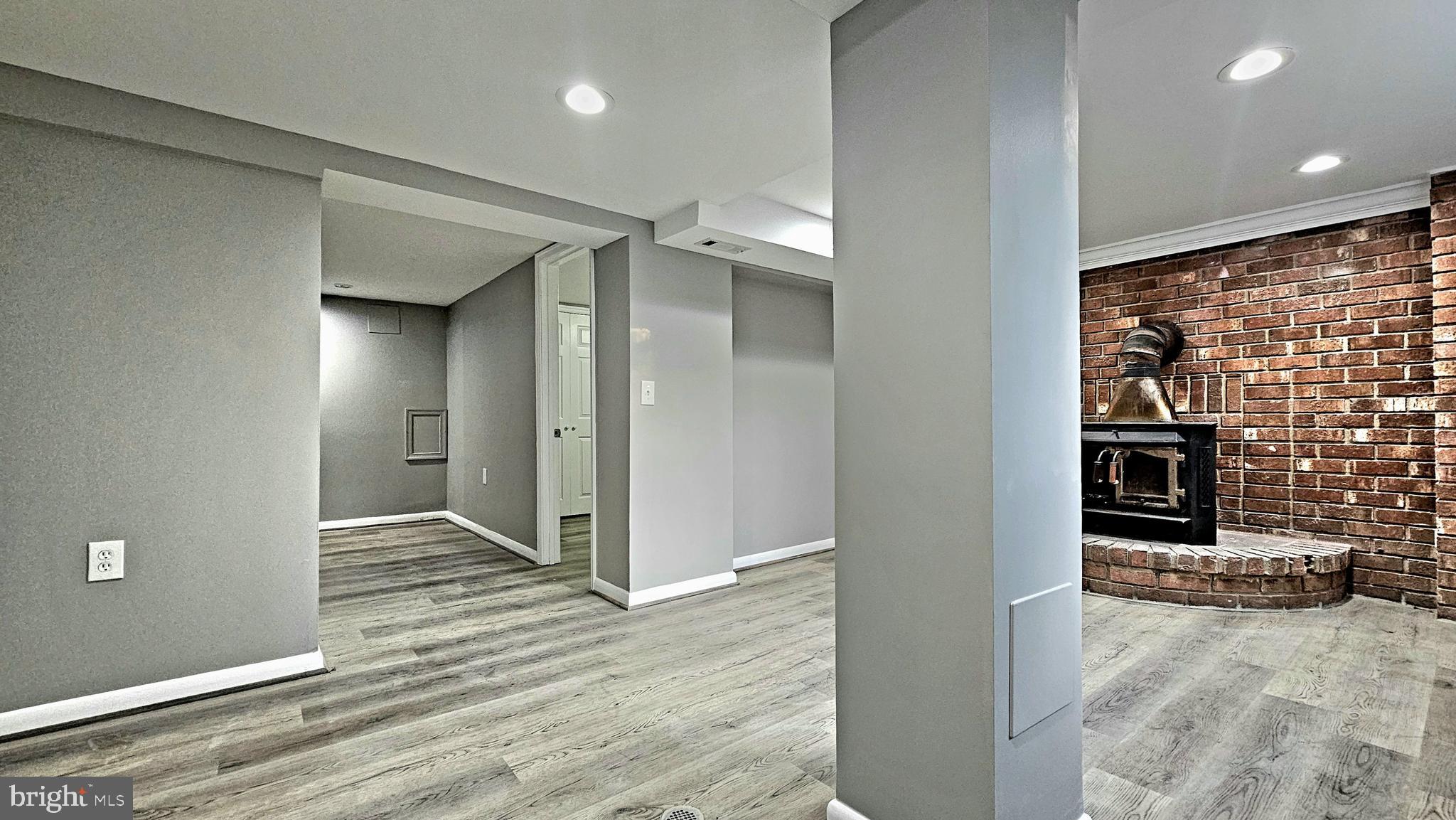 MARUMSCO VILLAGE - Residential Lease