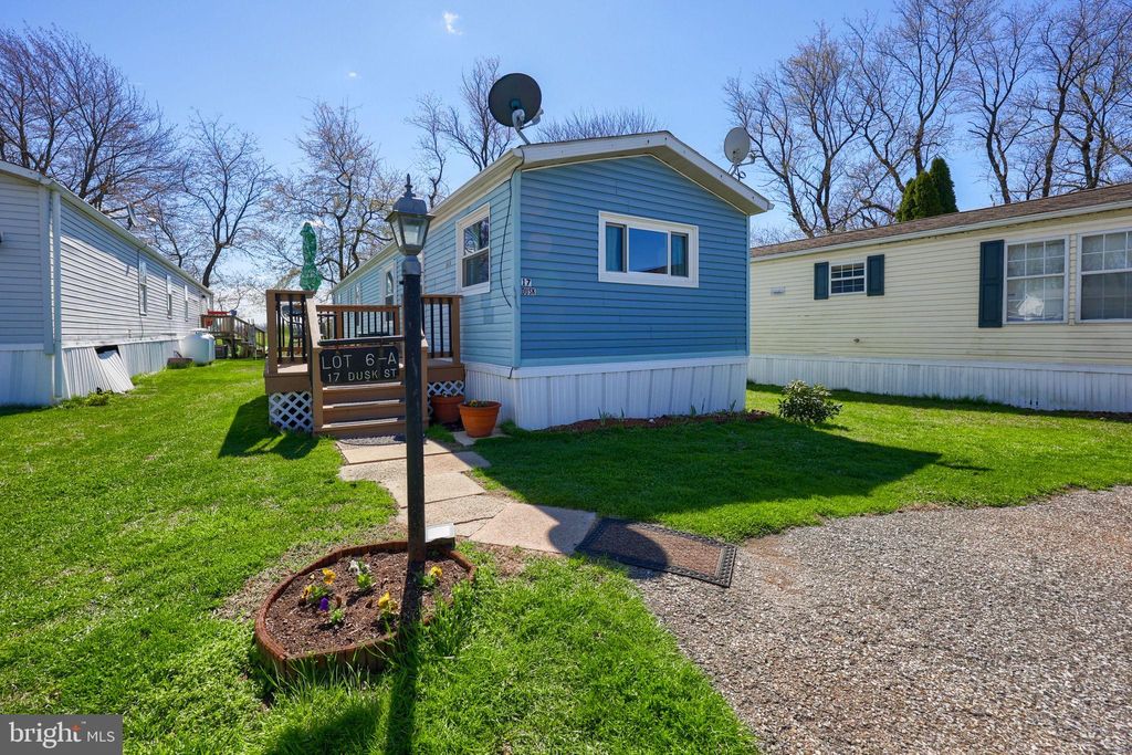 Photo of 17 Dusk Street, QUARRYVILLE, PA 17566 (MLS # PALA2085790)