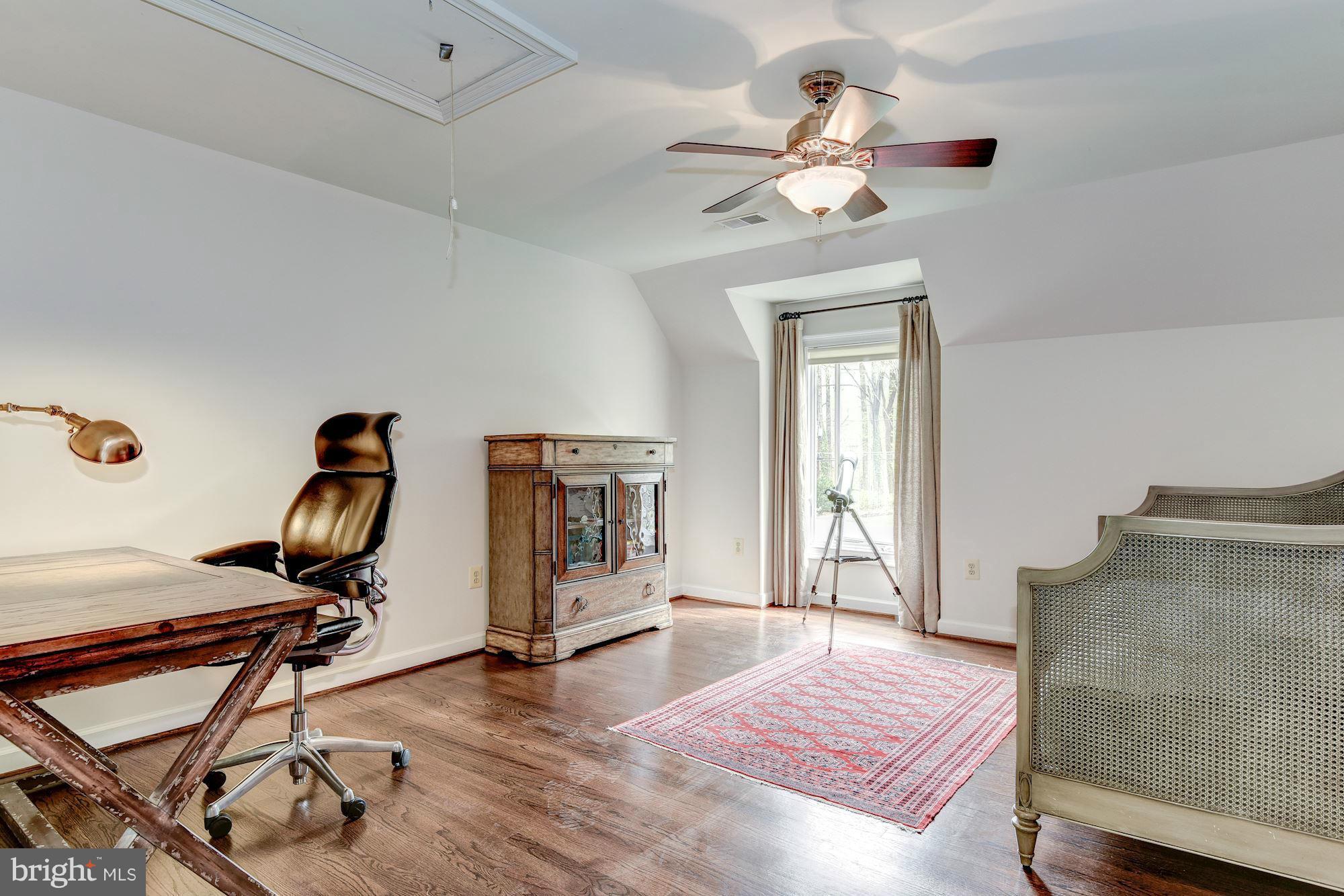 LANGLEY FOREST - Residential