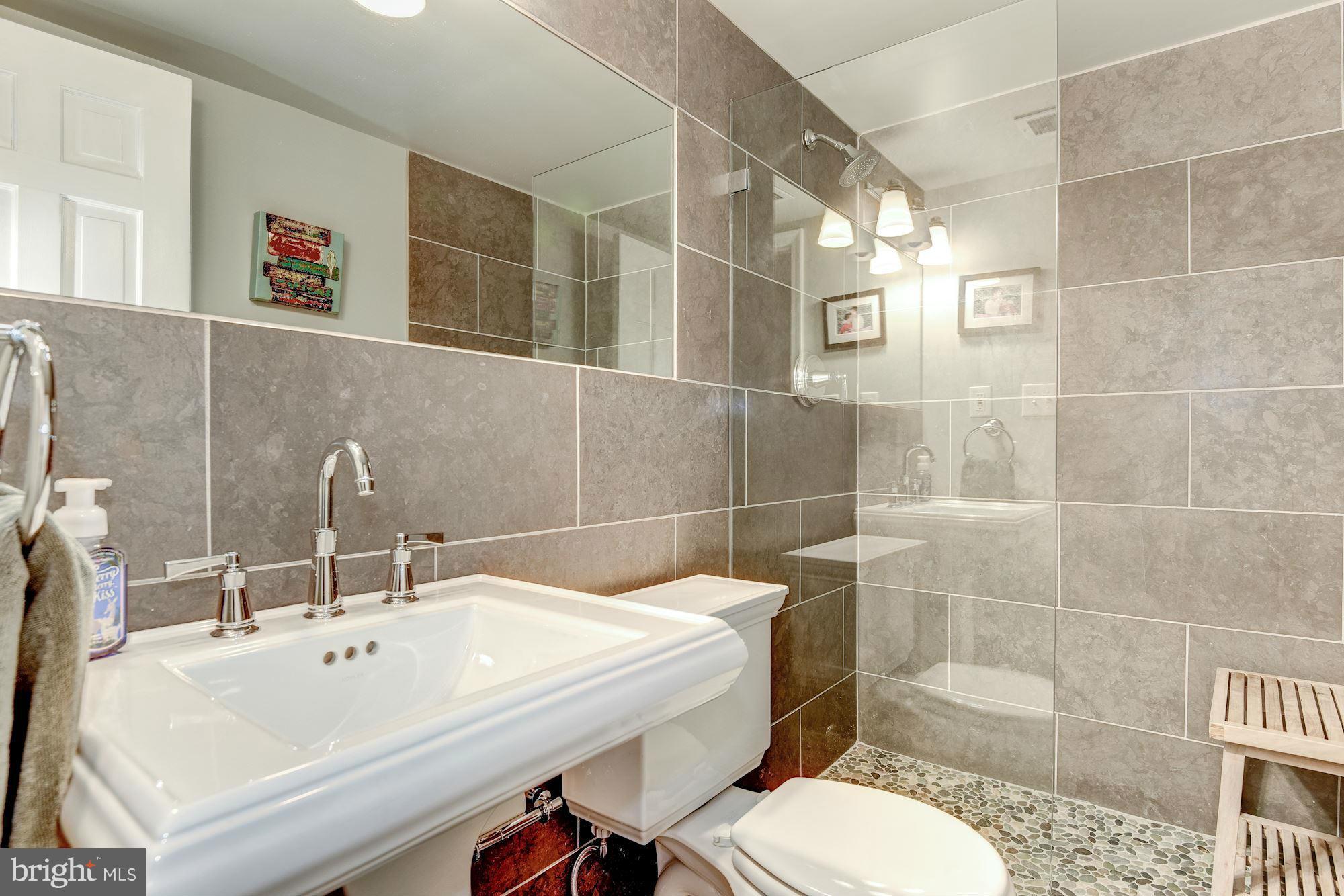 LANGLEY FOREST - Residential