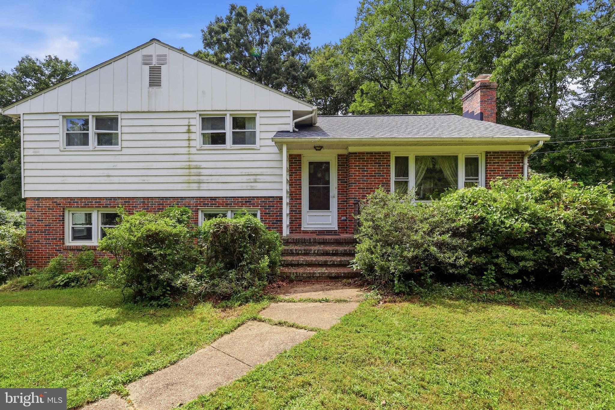 8407 BRADSHAW ROAD