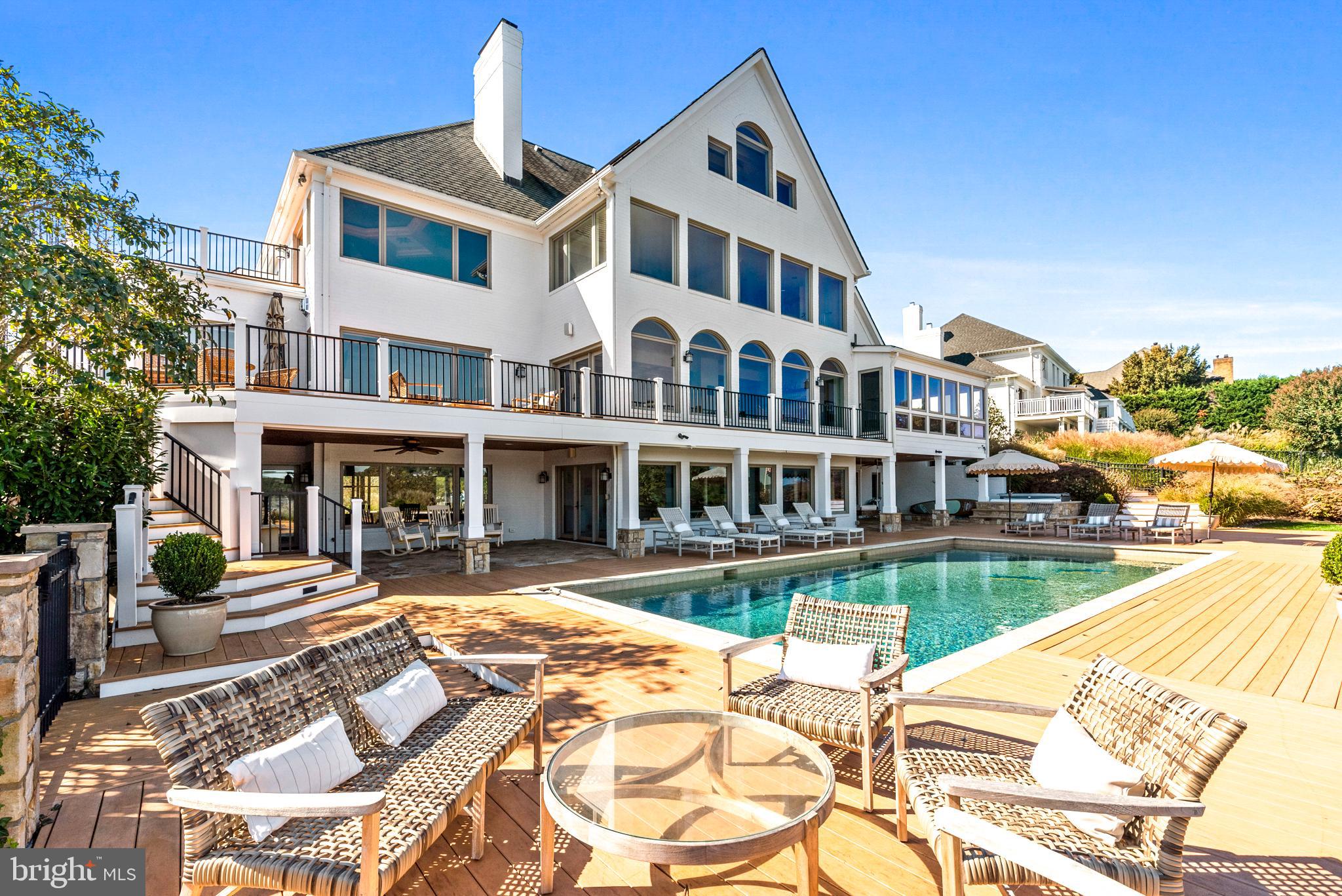 THE DOWNS - Residential