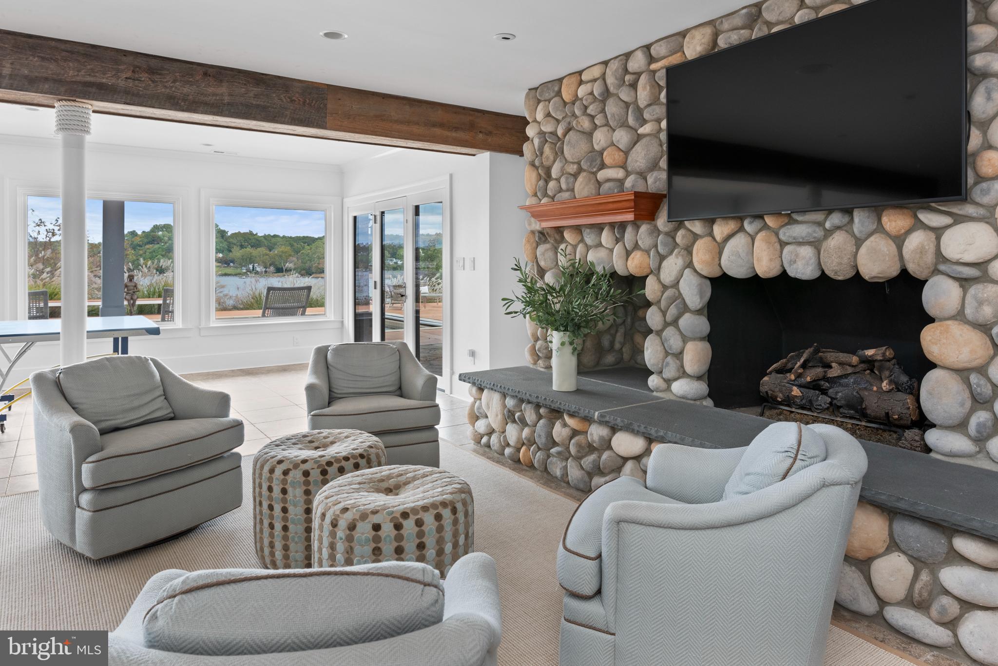 THE DOWNS - Residential