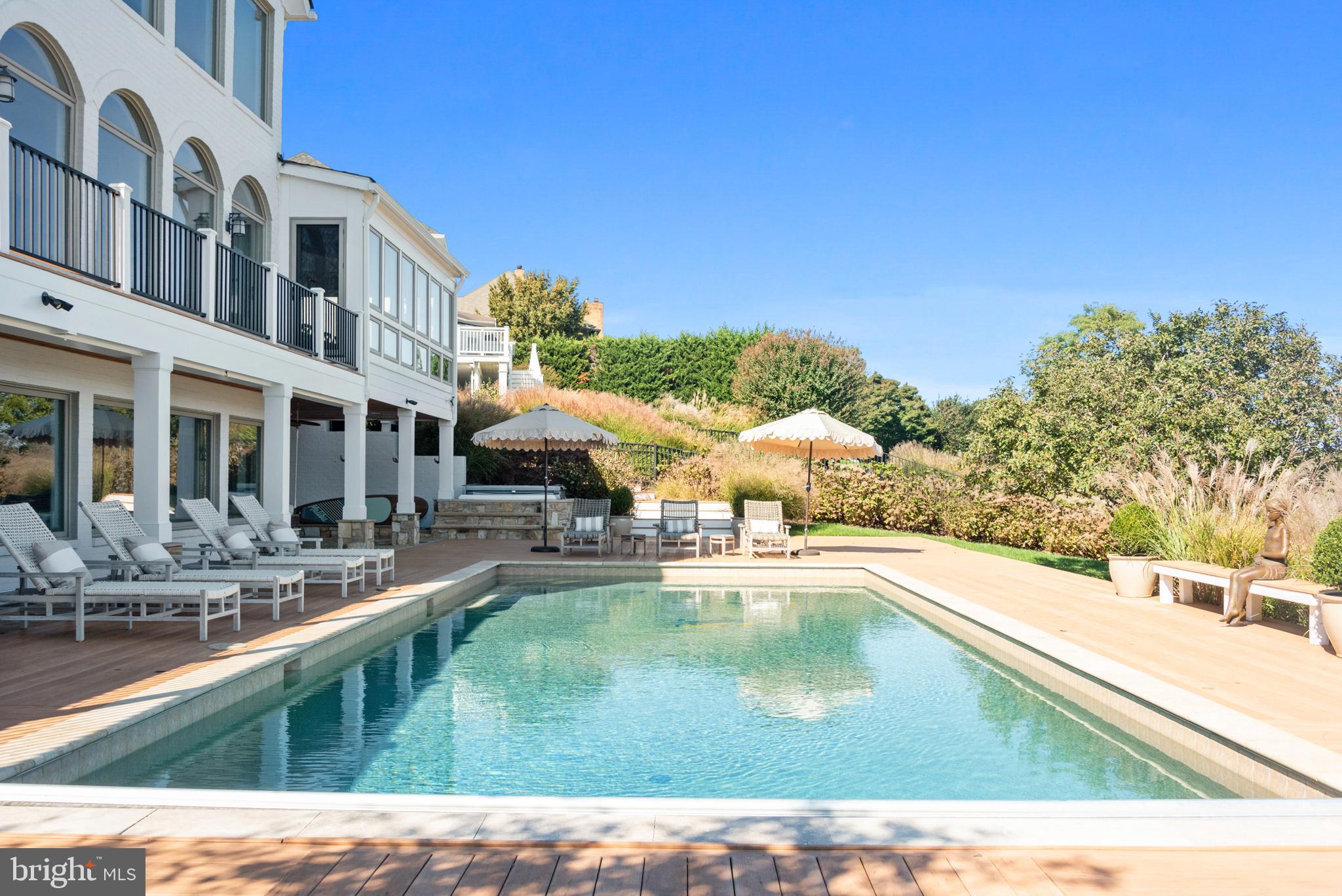 THE DOWNS - Residential