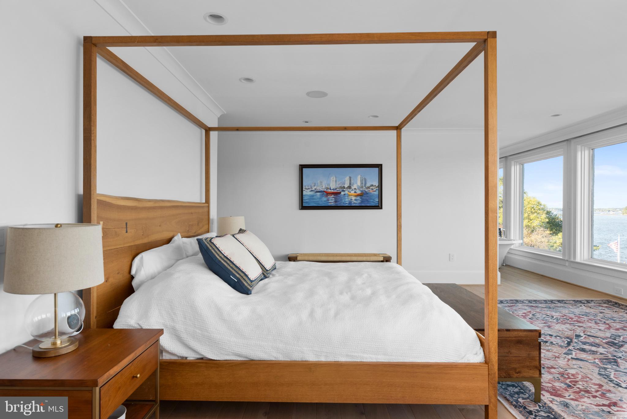 THE DOWNS - Residential