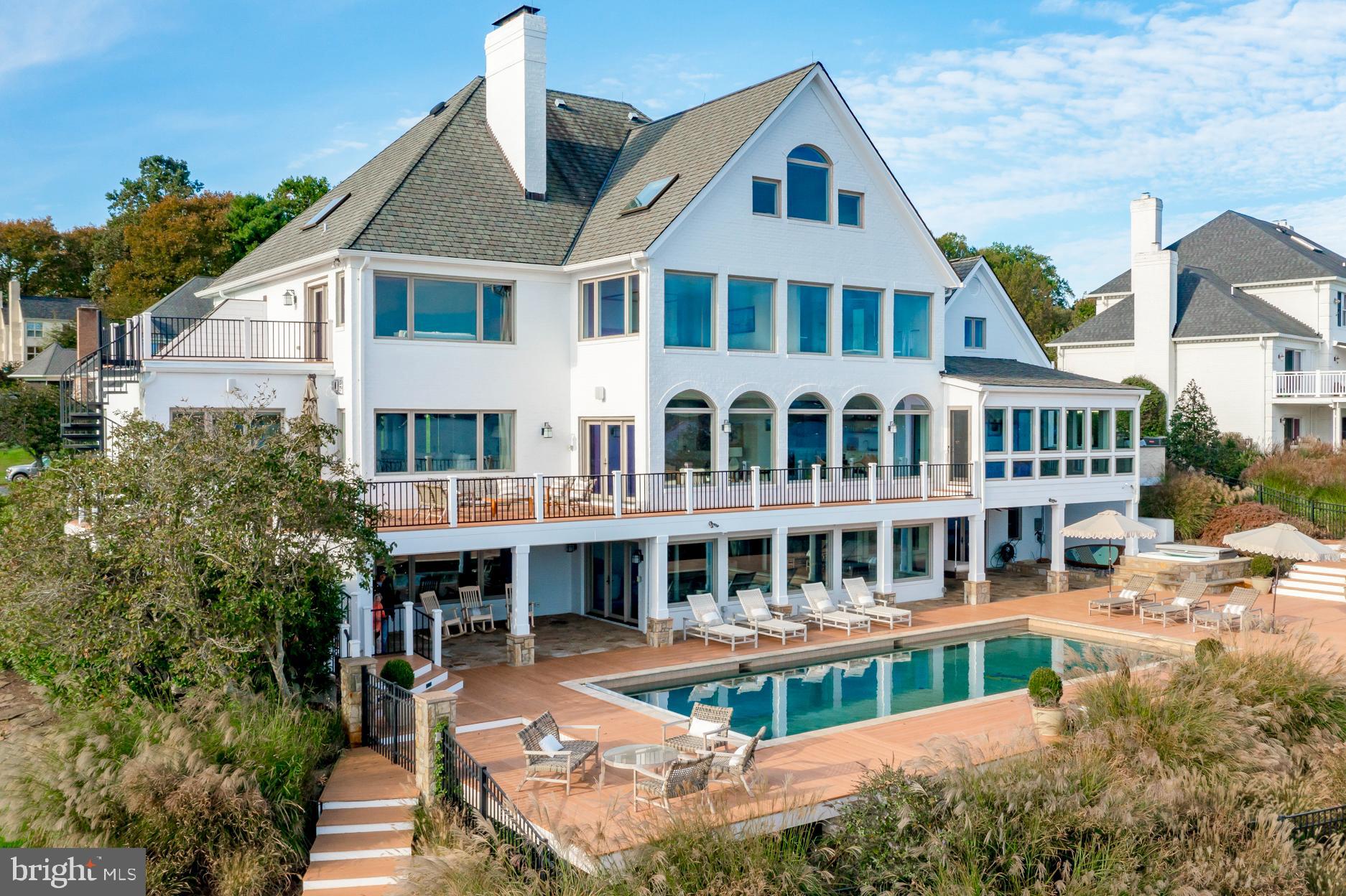 THE DOWNS - Residential