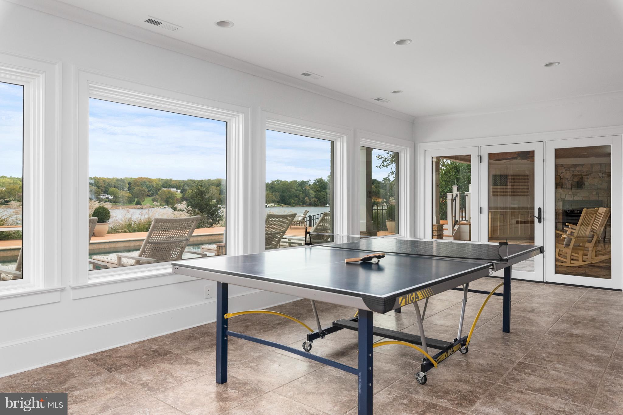 THE DOWNS - Residential