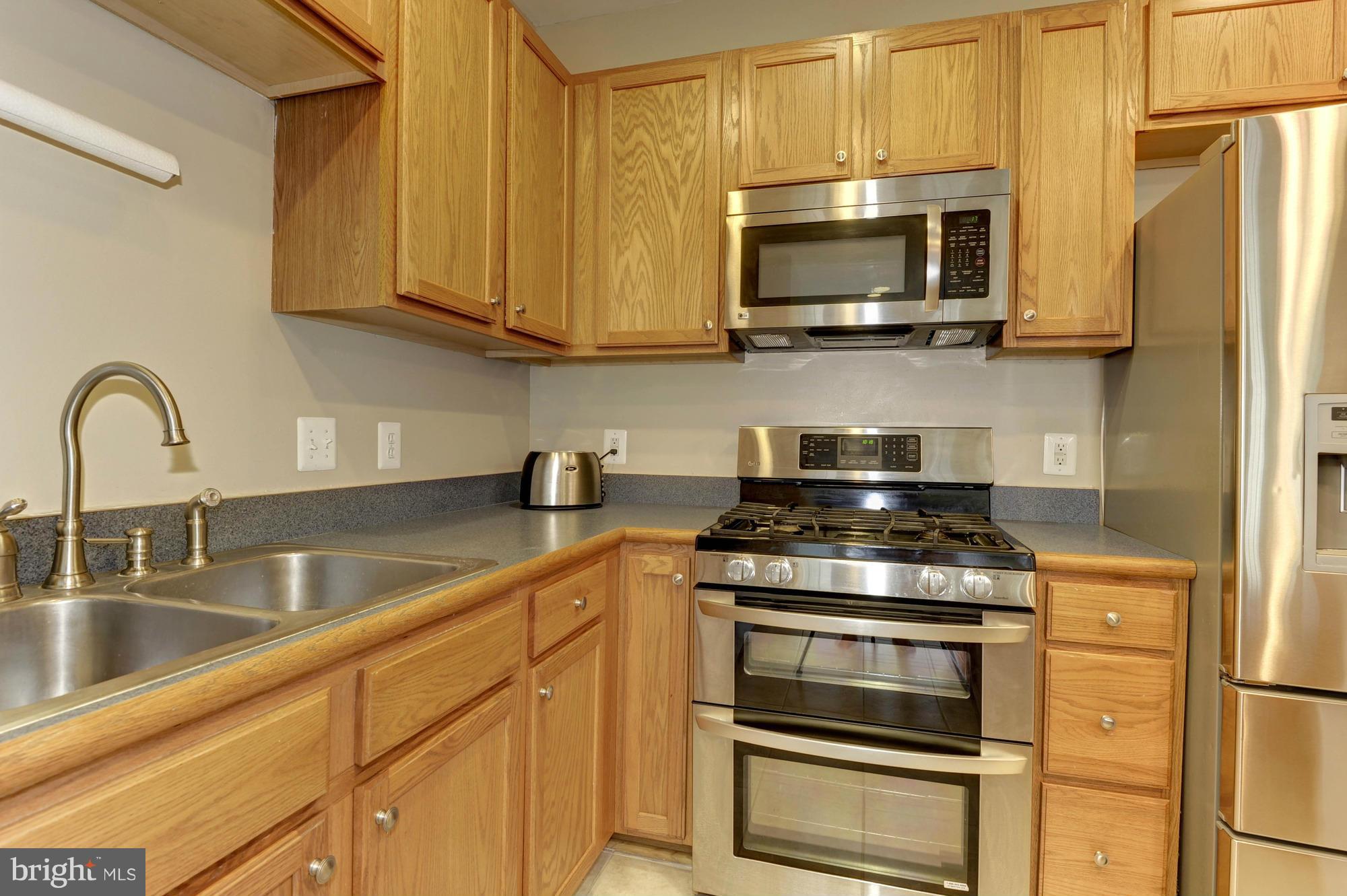 SOUTH RIDING - Residential