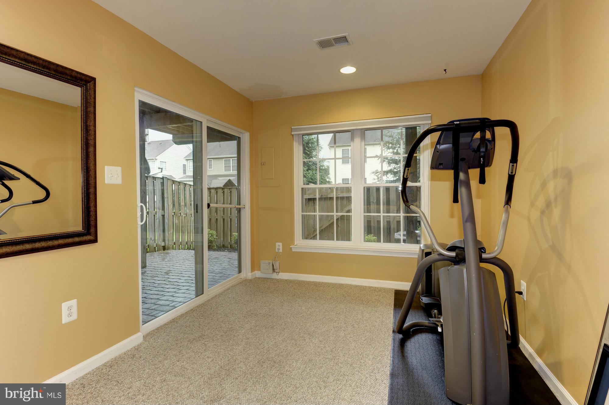 SOUTH RIDING - Residential