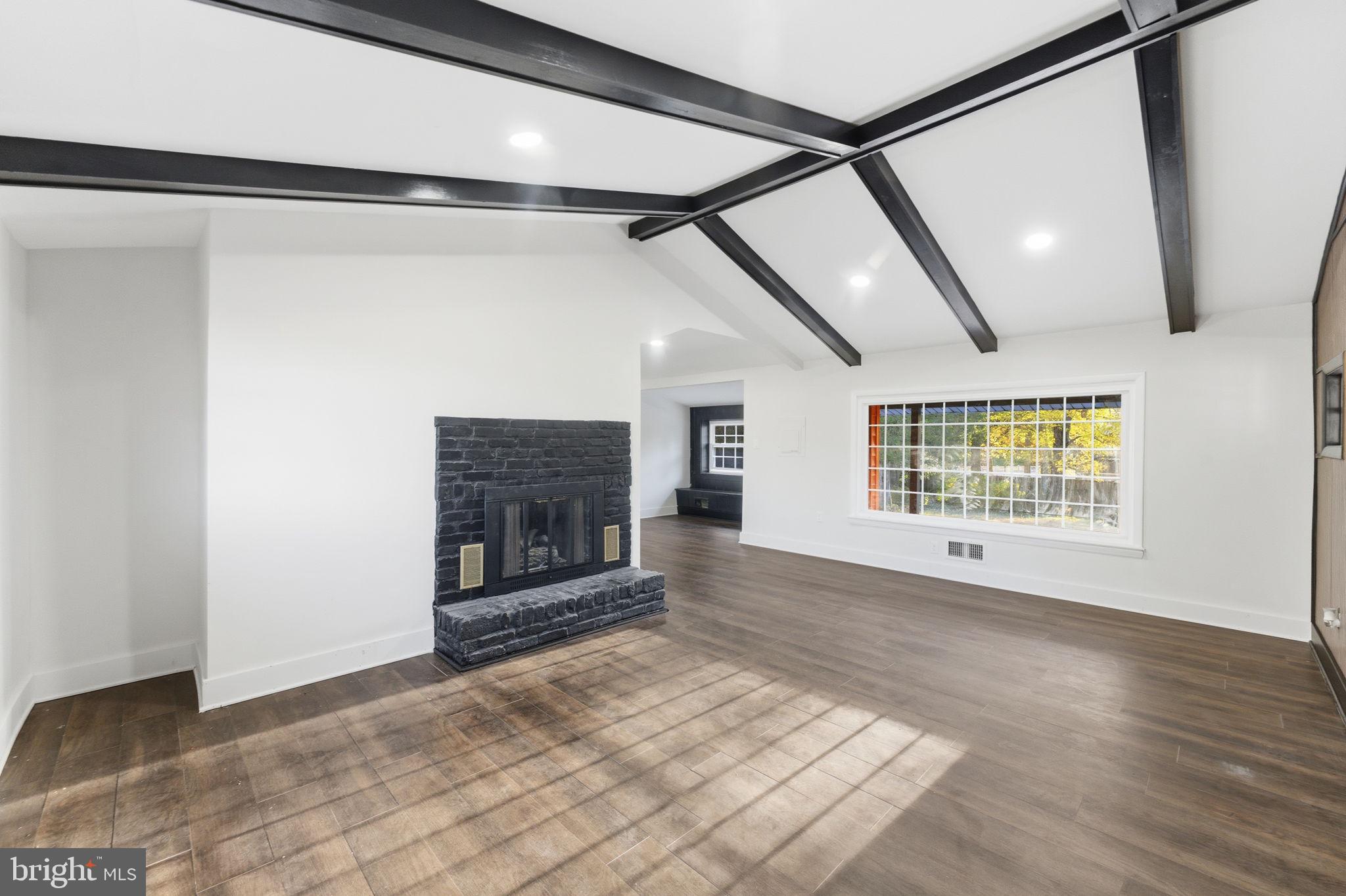 10006 S GRANT AVENUE