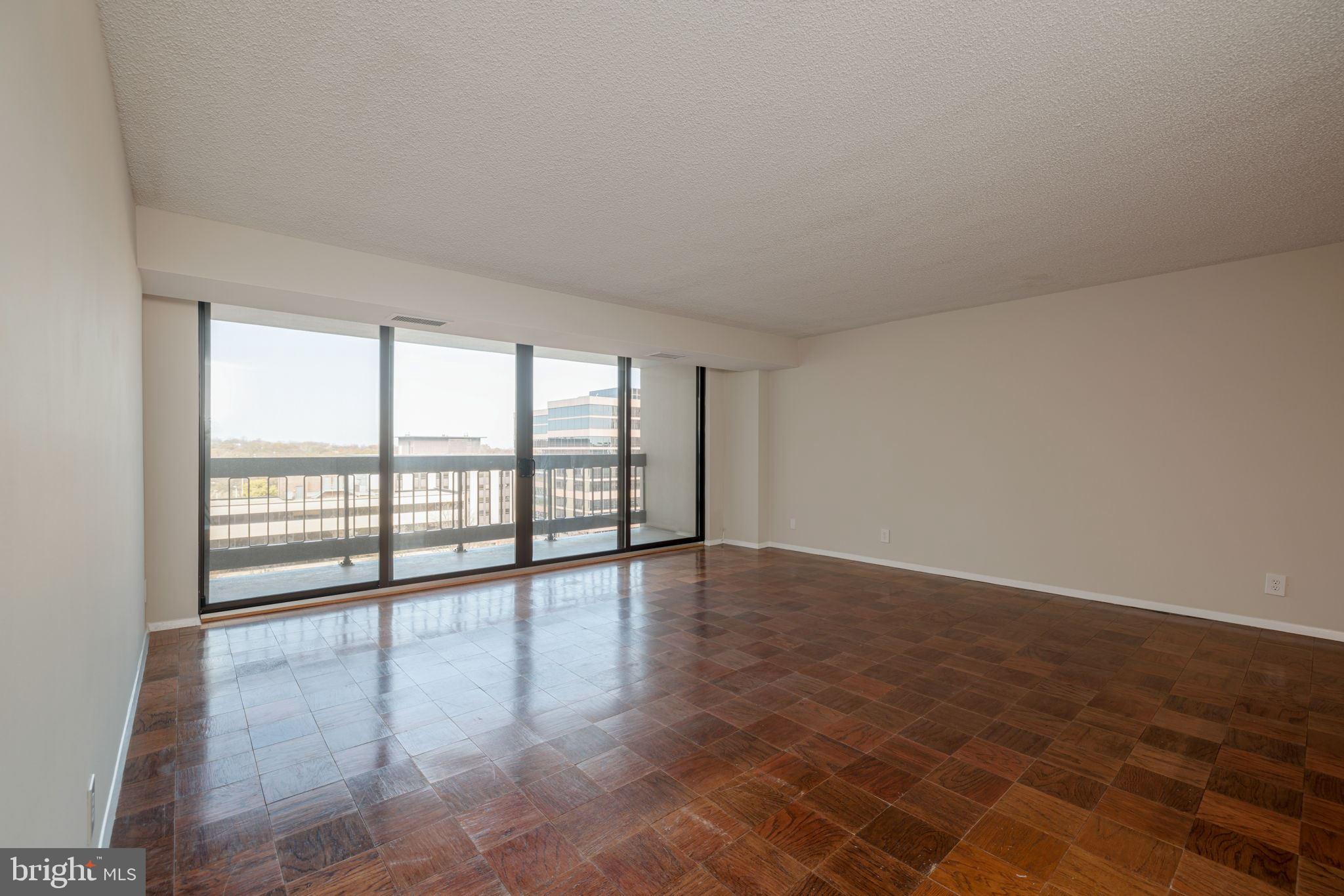 TOWER VILLAS - Residential