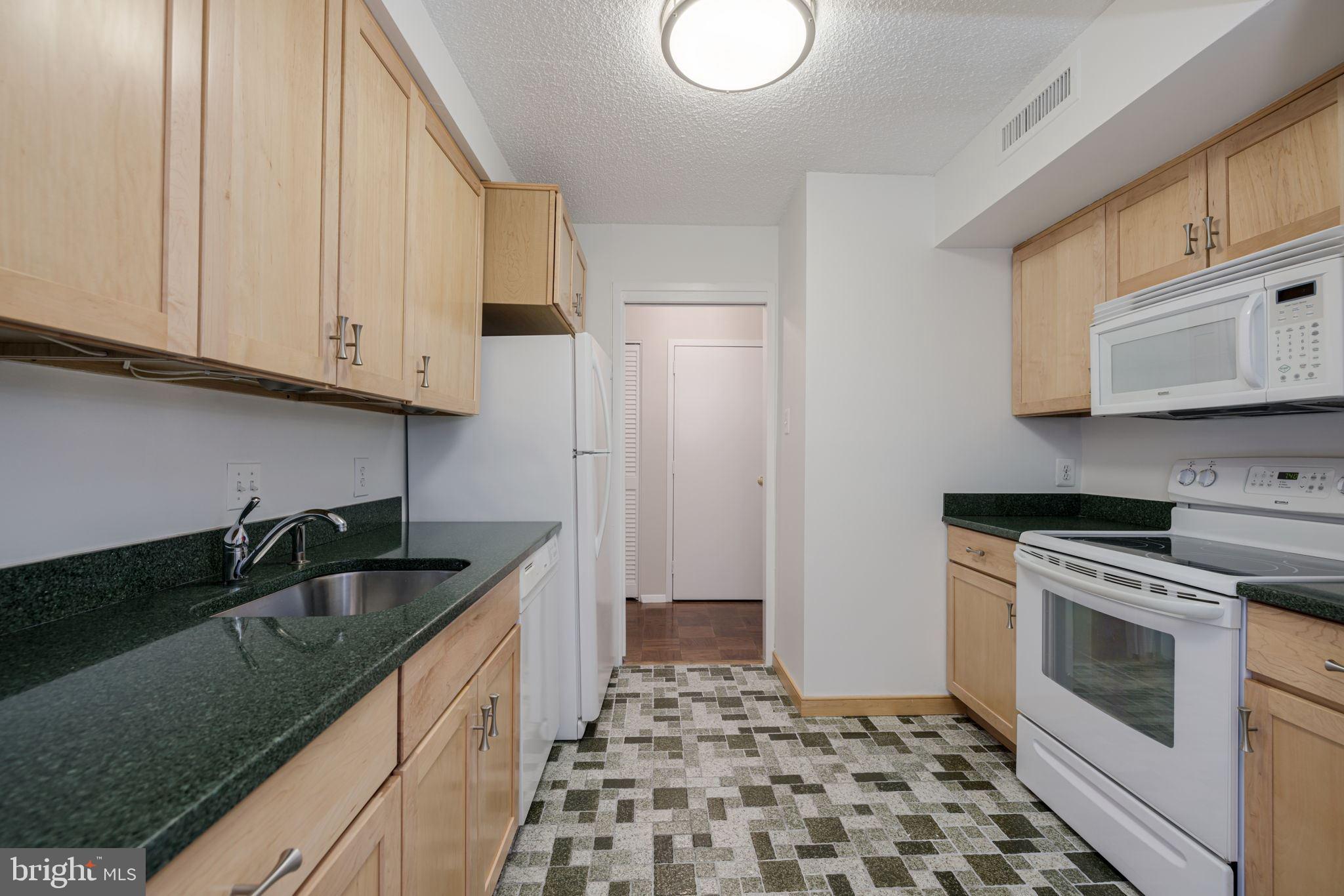 TOWER VILLAS - Residential