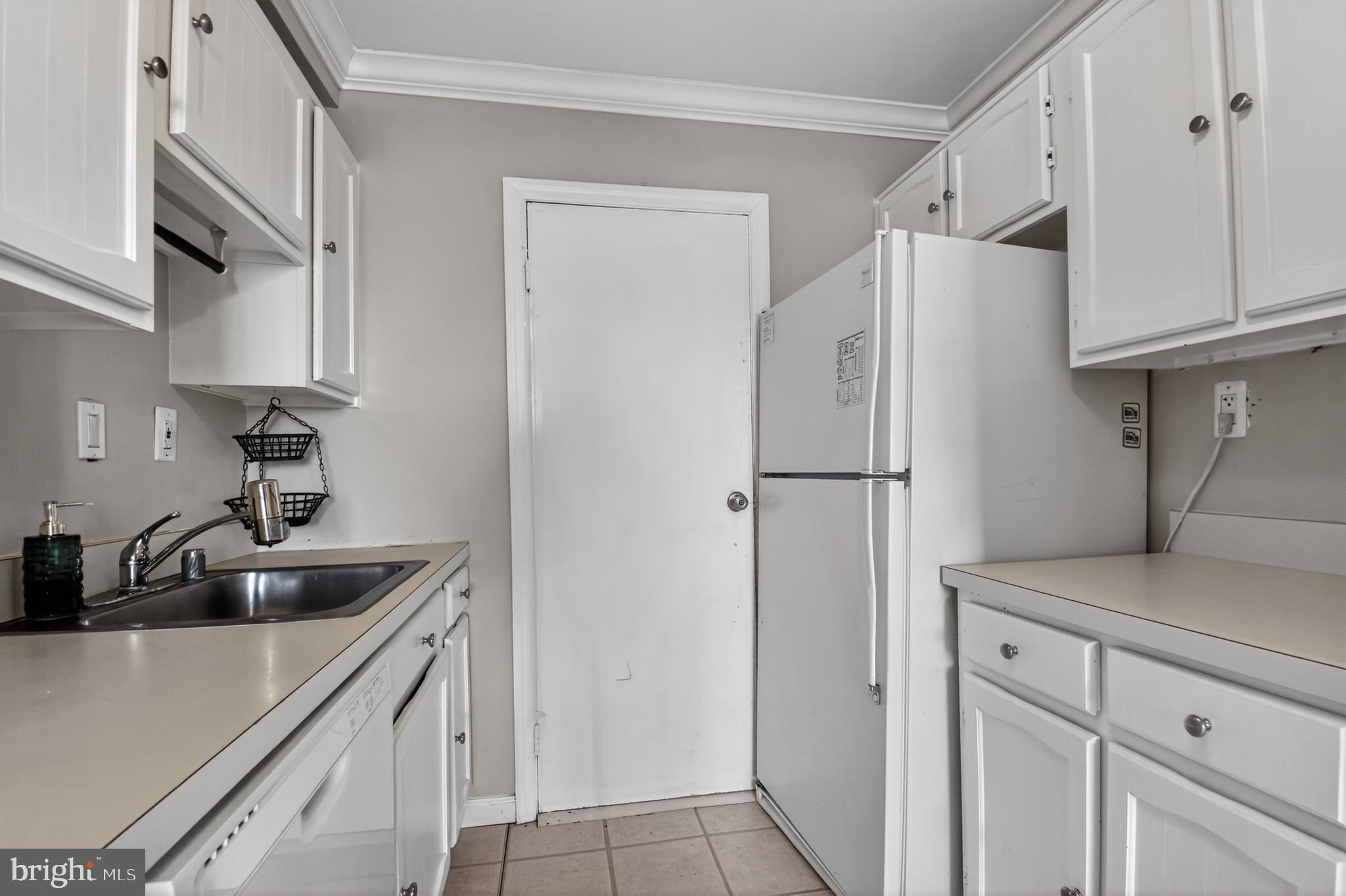 6641 WAKEFIELD DRIVE 612