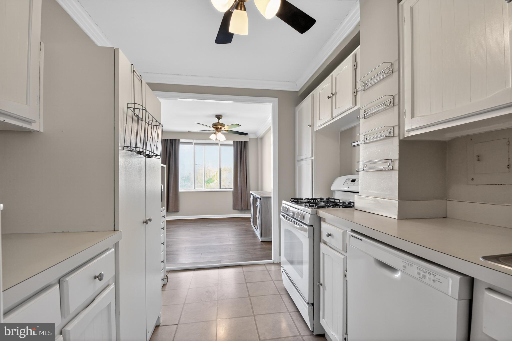 6641 WAKEFIELD DRIVE 612