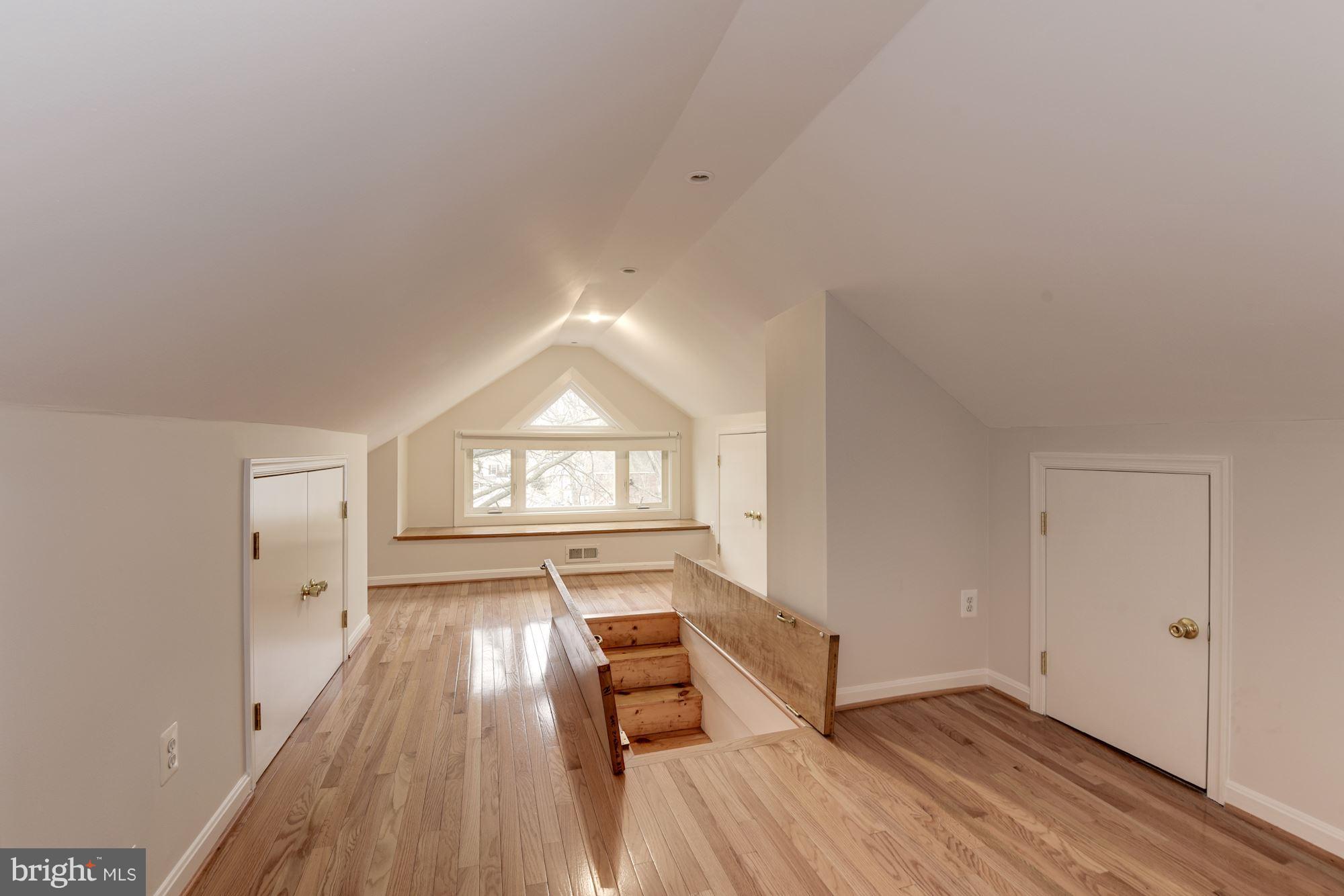 BALLSTON - Residential