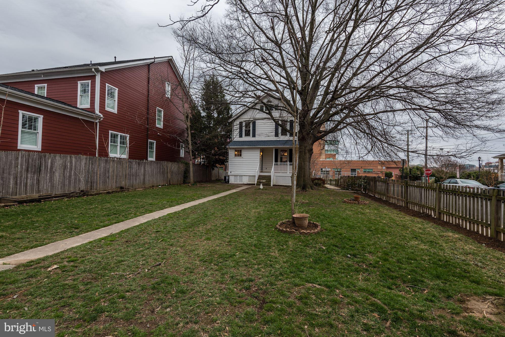 BALLSTON - Residential