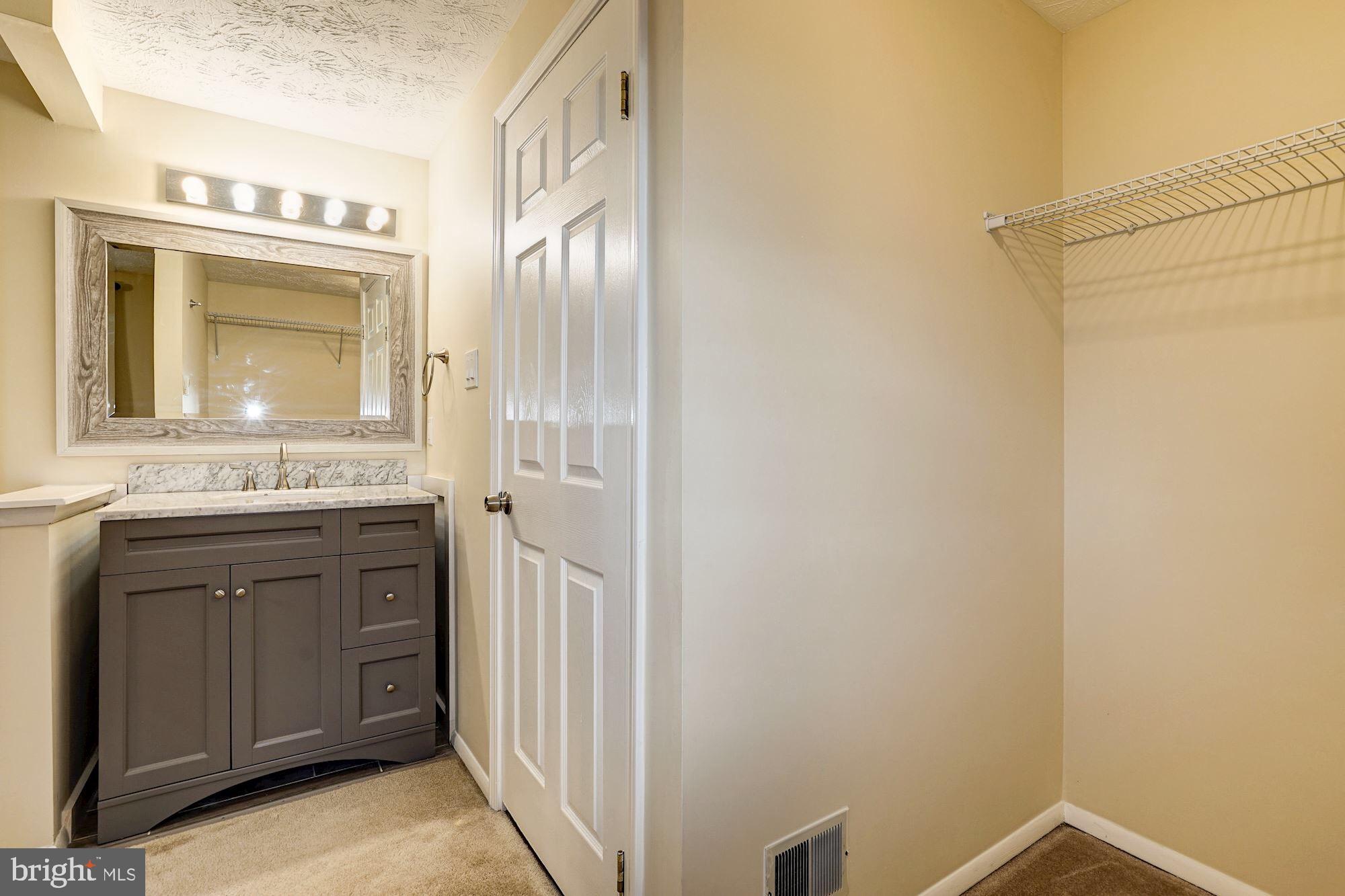 GLENWOOD MANOR - Residential