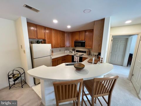 2105 FOXMEADOW DRIVE CONDO 2105 ROYERSFORD PA 19468