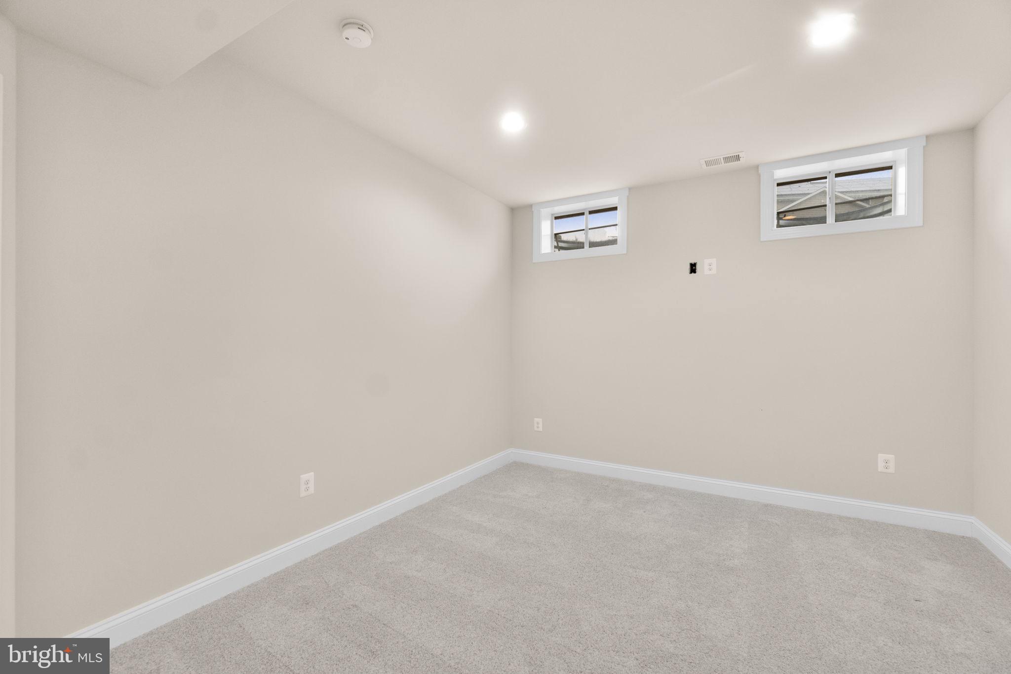 WATERS EDGE - Residential