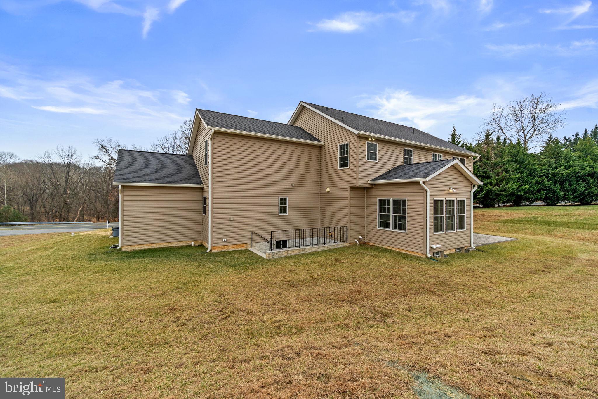 WATERS EDGE - Residential