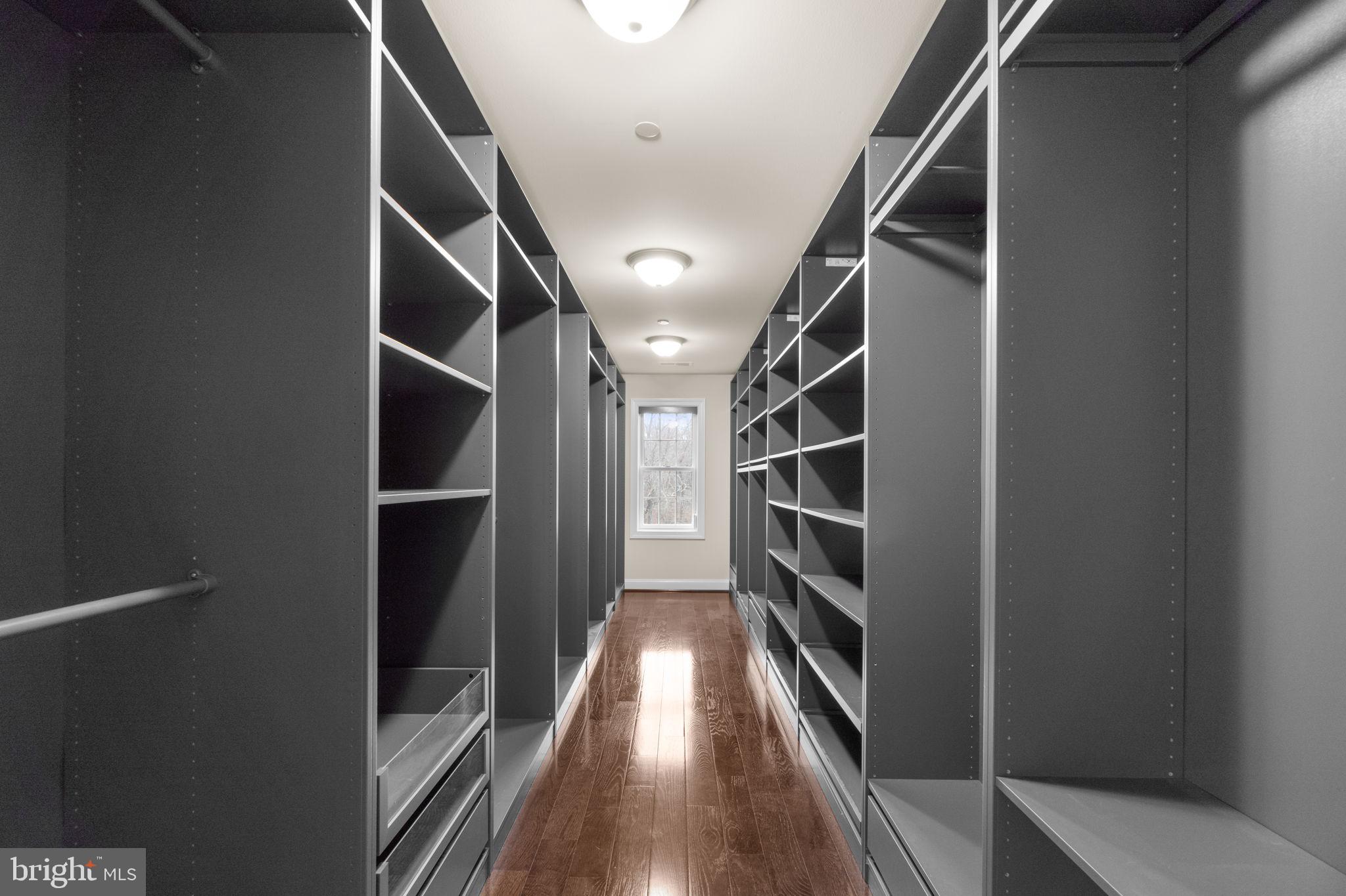 WATERS EDGE - Residential