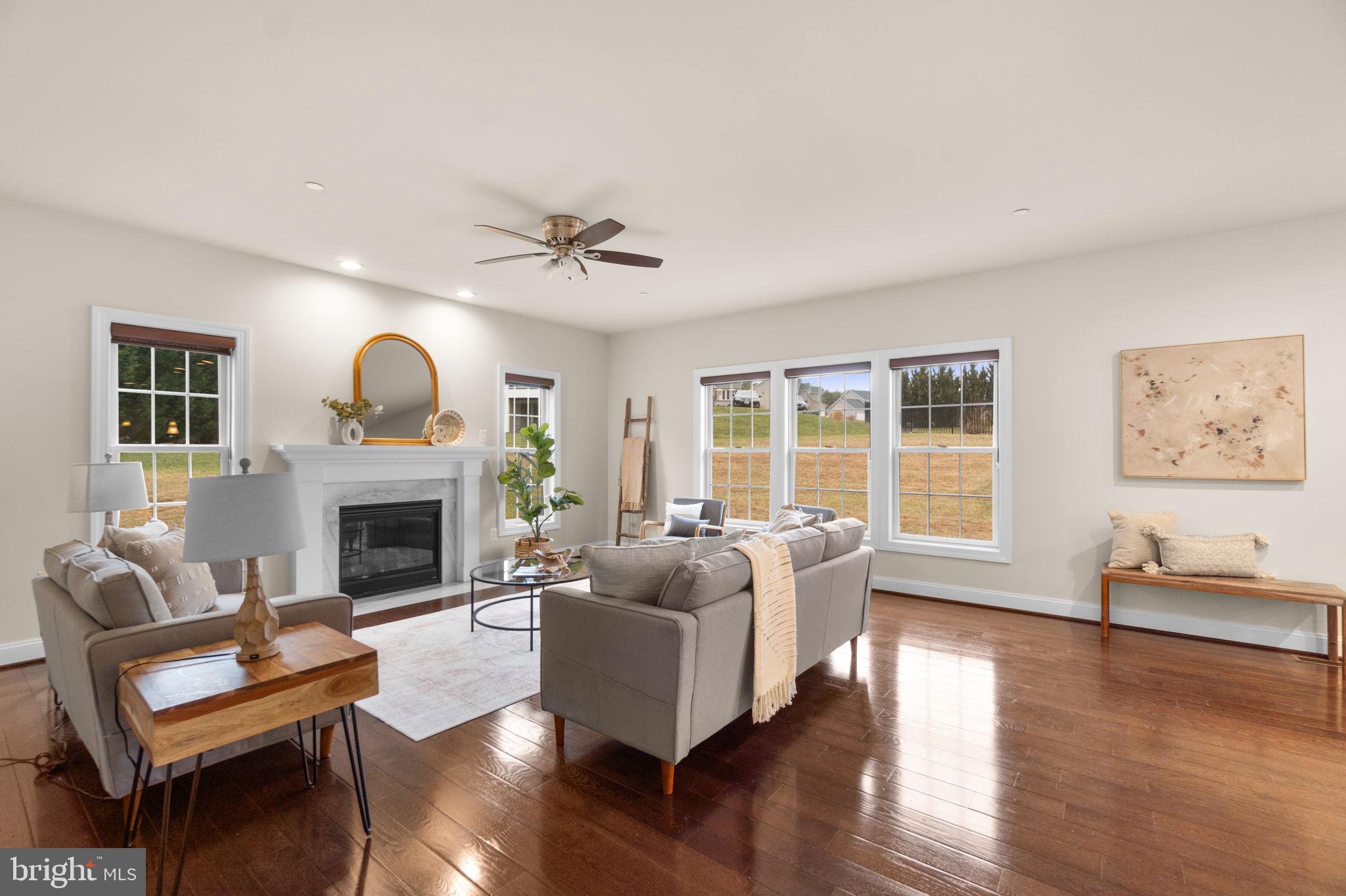 WATERS EDGE - Residential