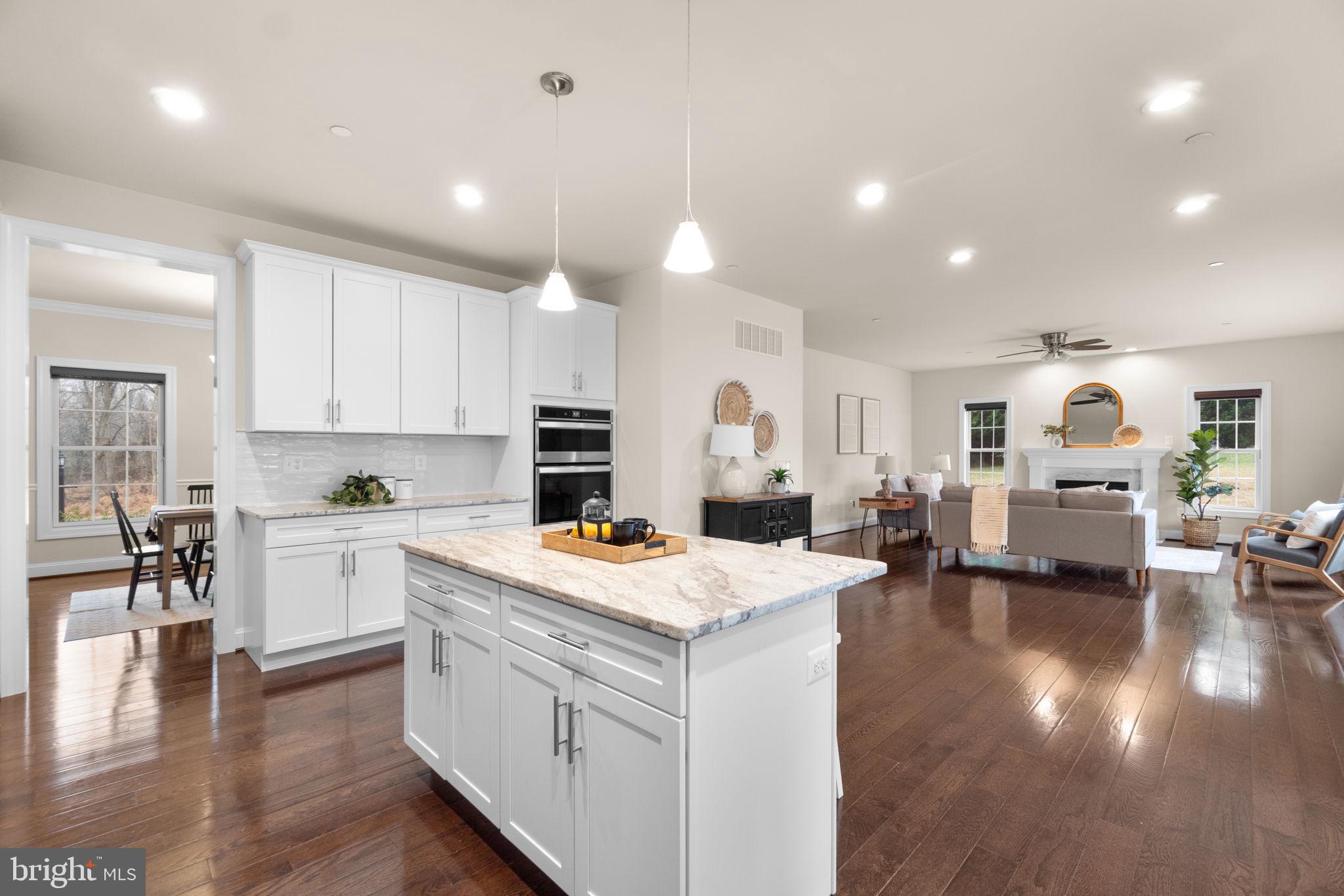 WATERS EDGE - Residential