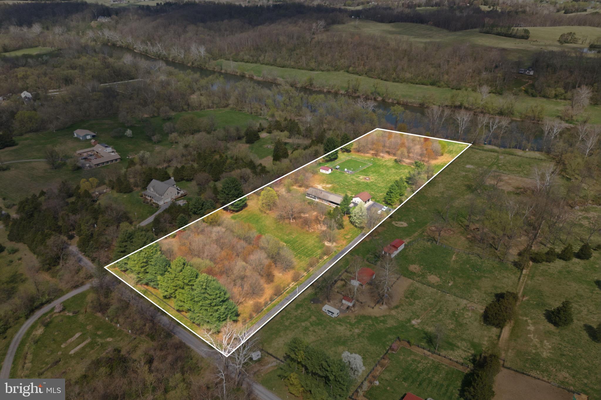 1527 SHENANDOAH RIVER LANE