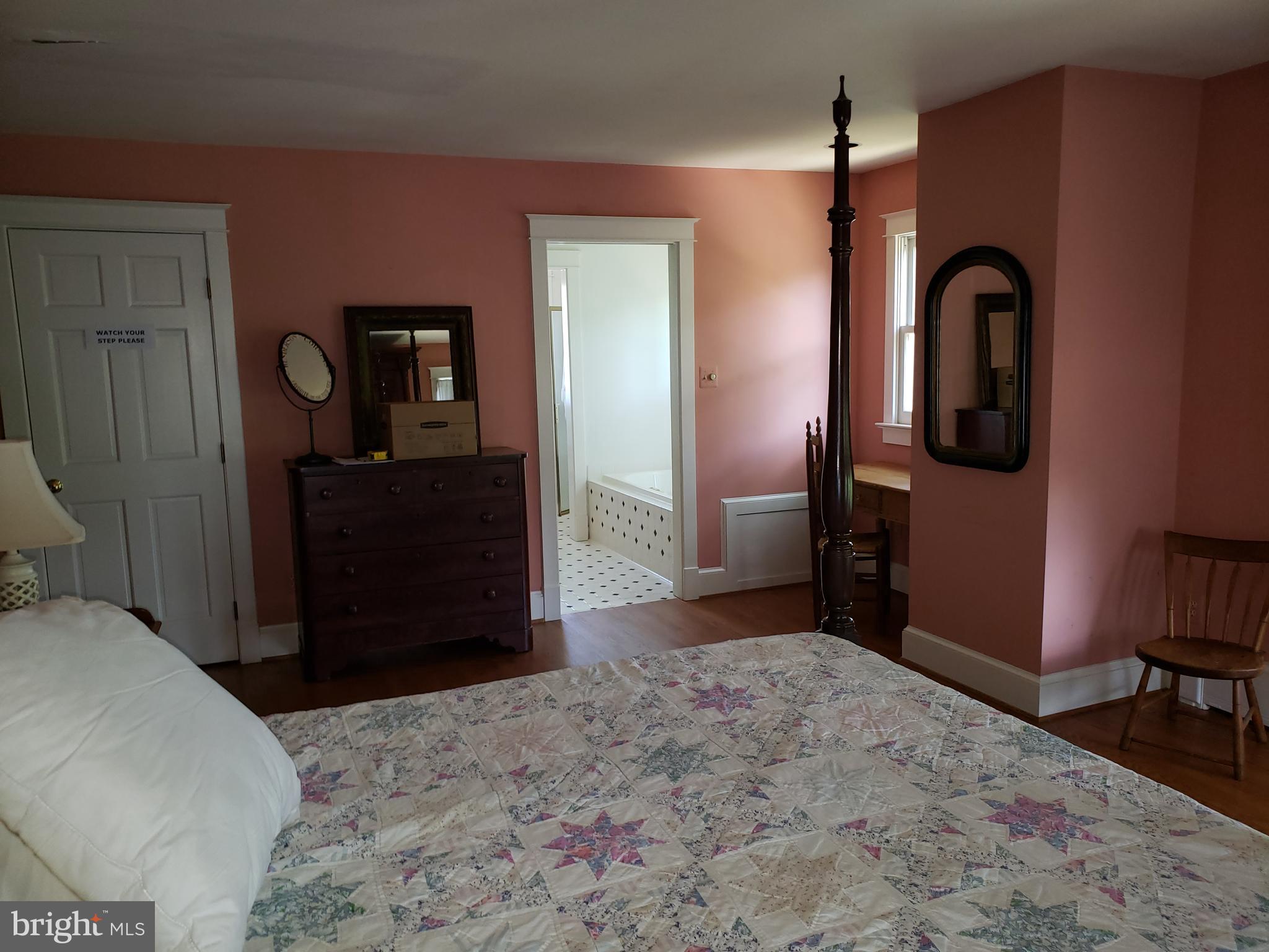 ROSEMONT PARK - Residential