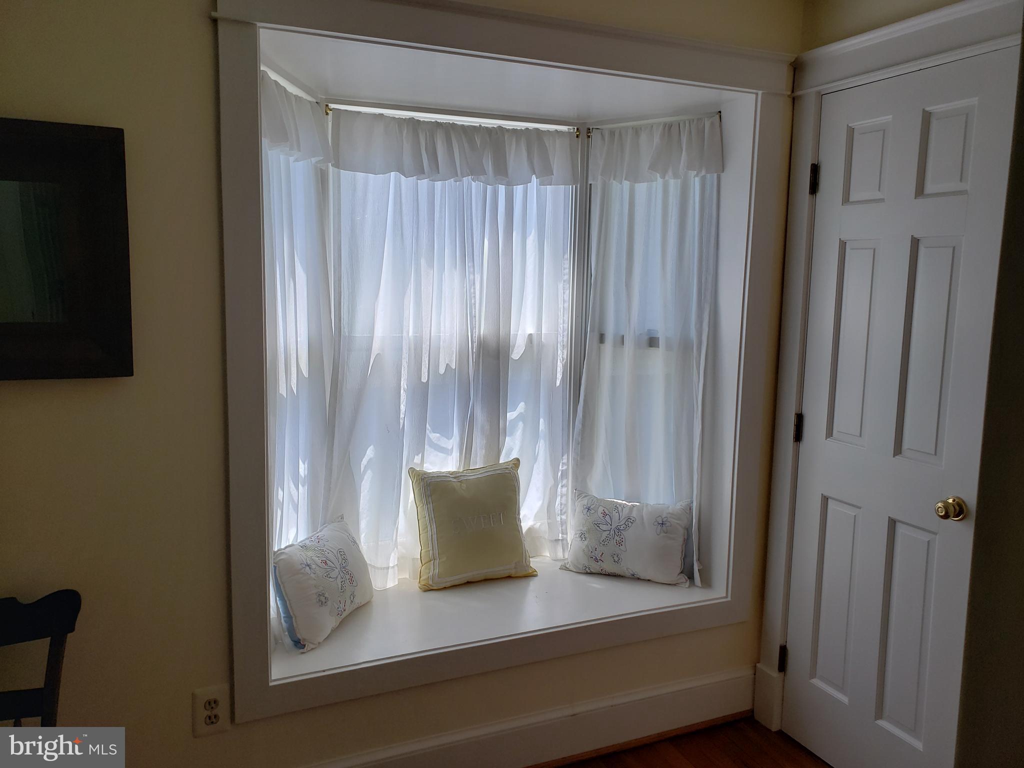 ROSEMONT PARK - Residential