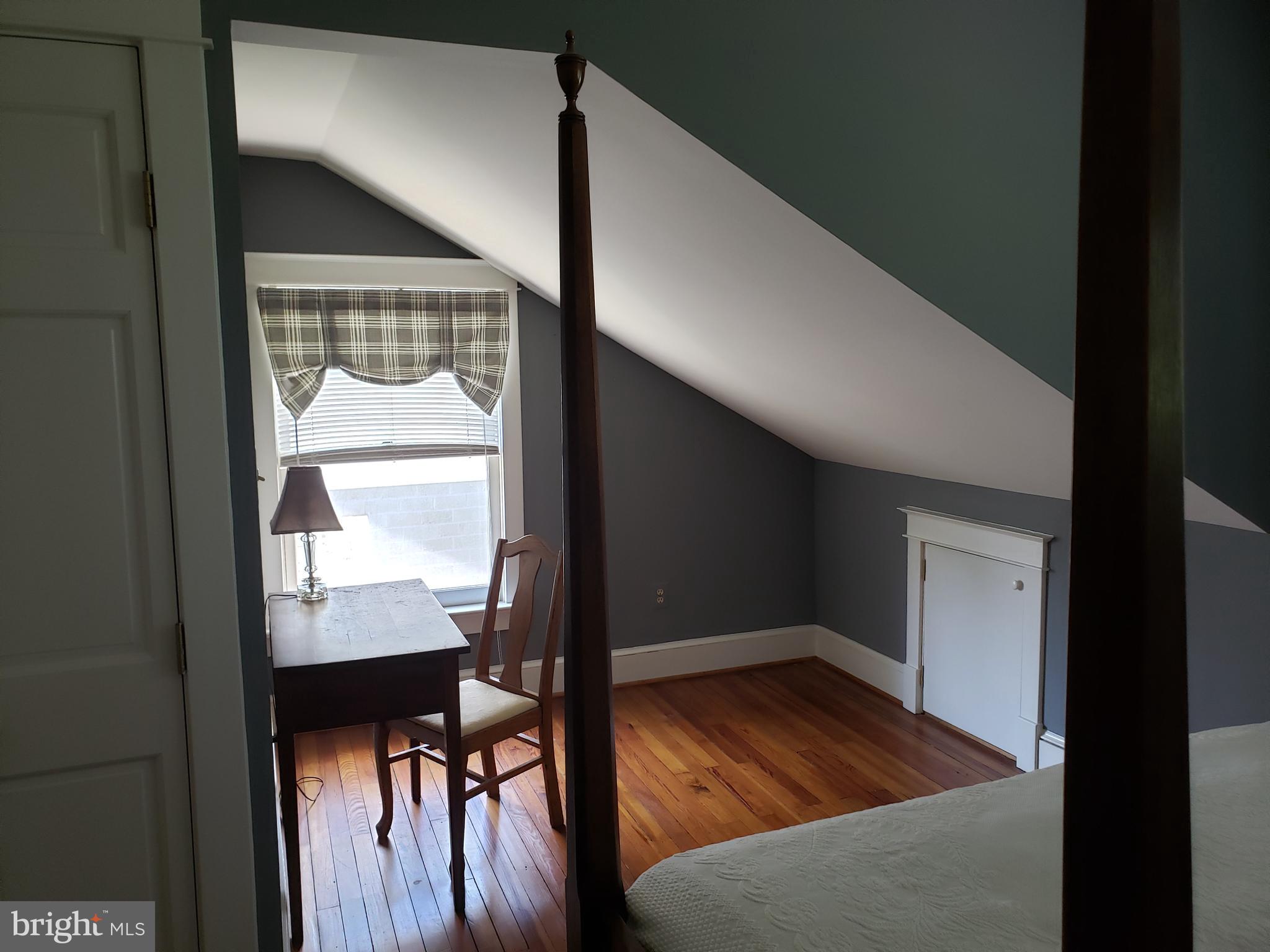 ROSEMONT PARK - Residential