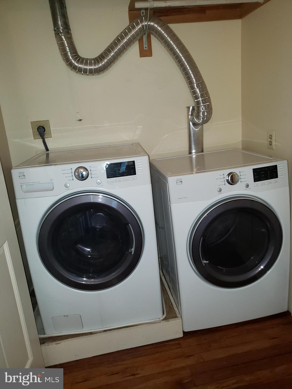 ROSEMONT PARK - Residential