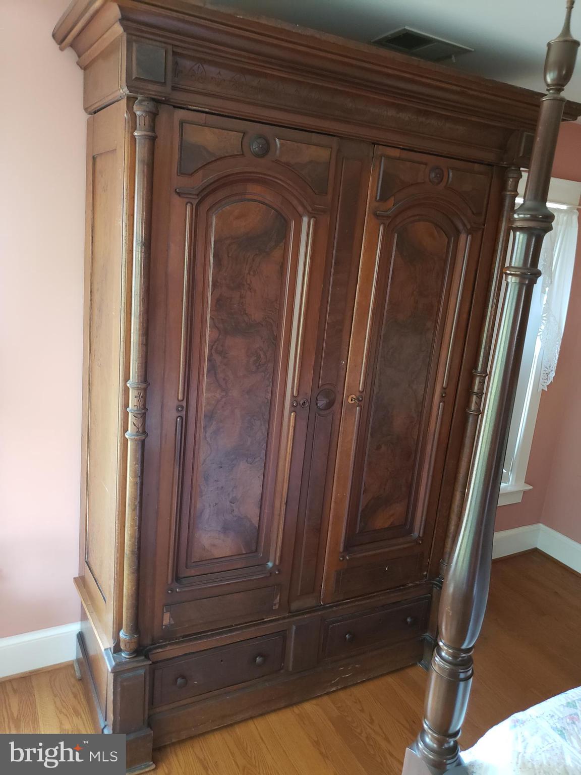 ROSEMONT PARK - Residential