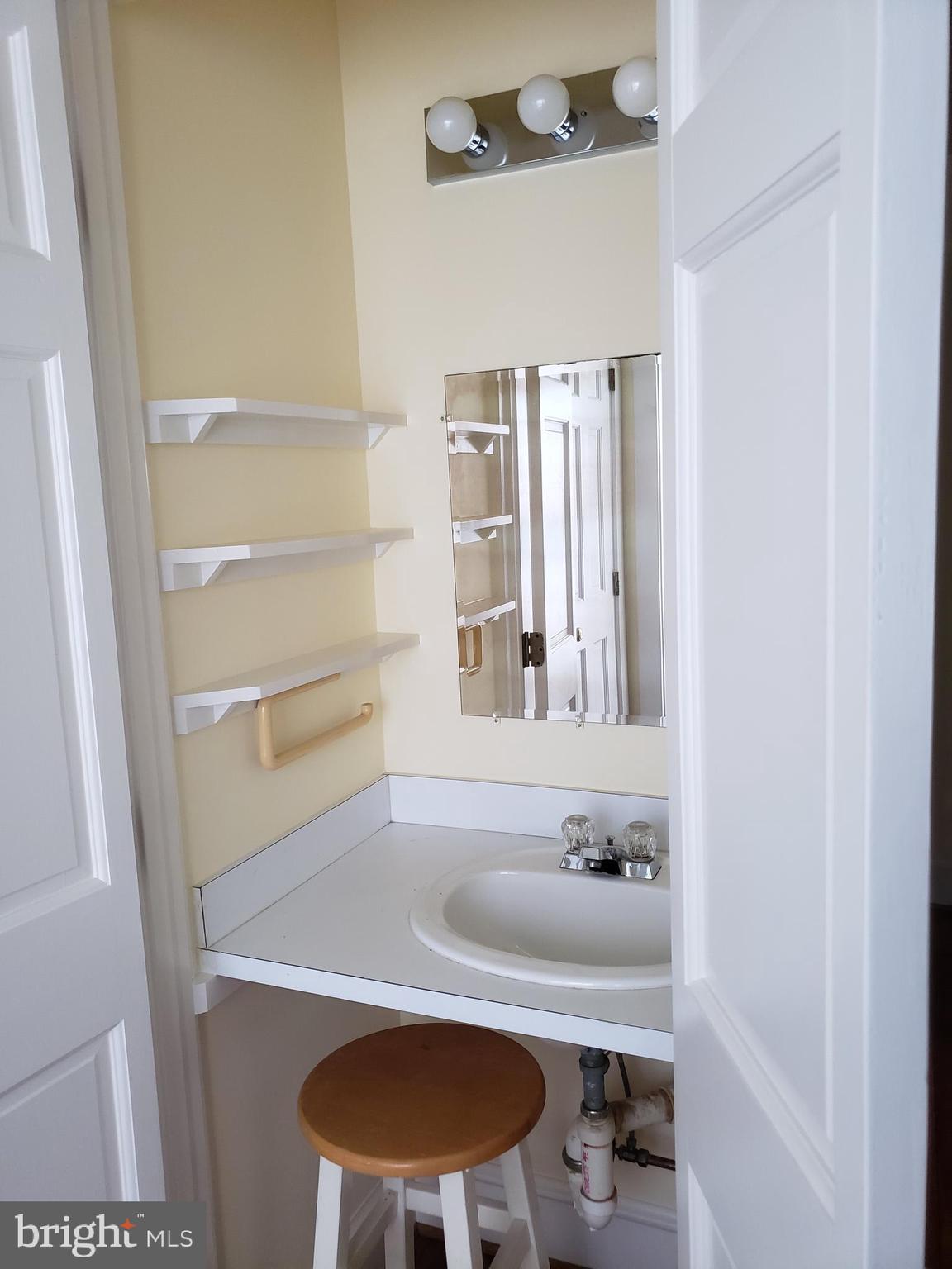 ROSEMONT PARK - Residential