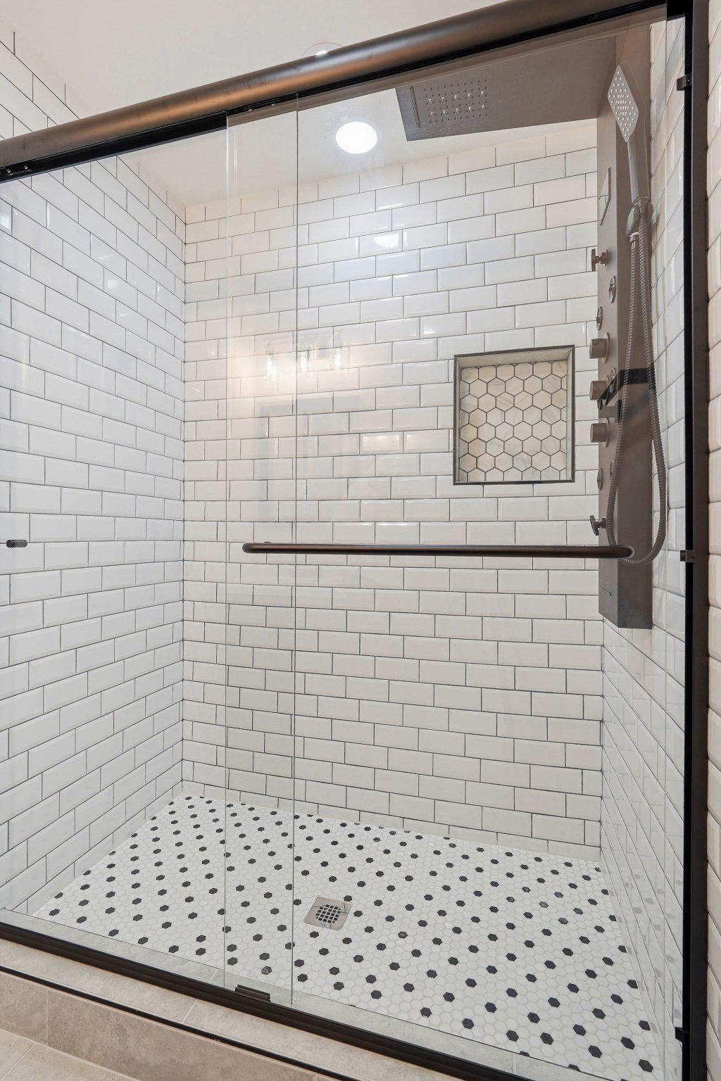 LITTLE ROCKY RUN - Residential