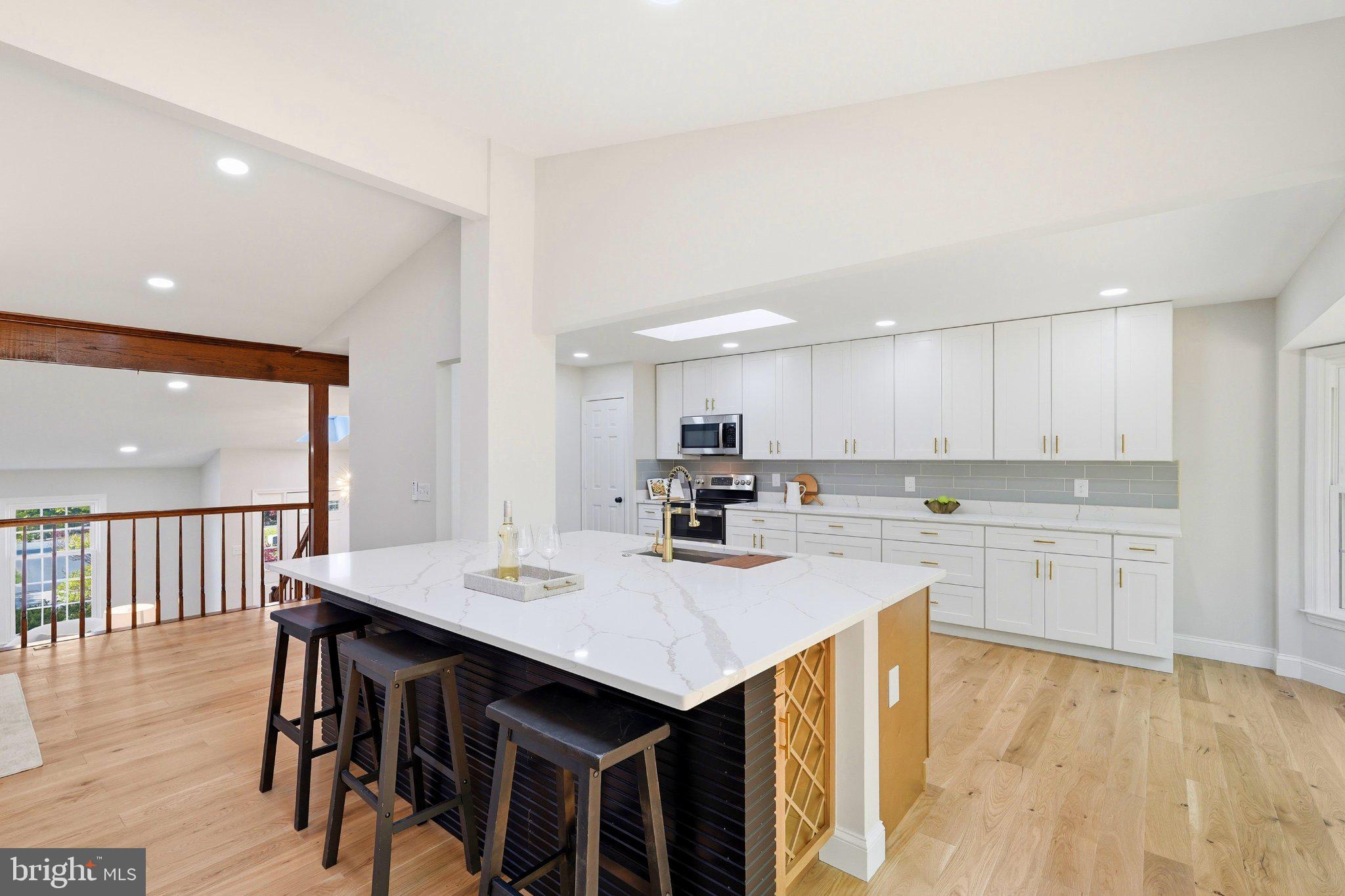 6443 BATTLE ROCK DRIVE