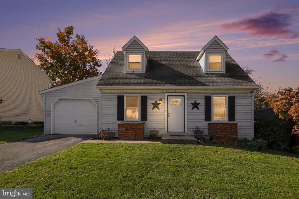Photo of 239 Linda Trl Ter, EPHRATA, PA 17522 (MLS # PALA2097698)