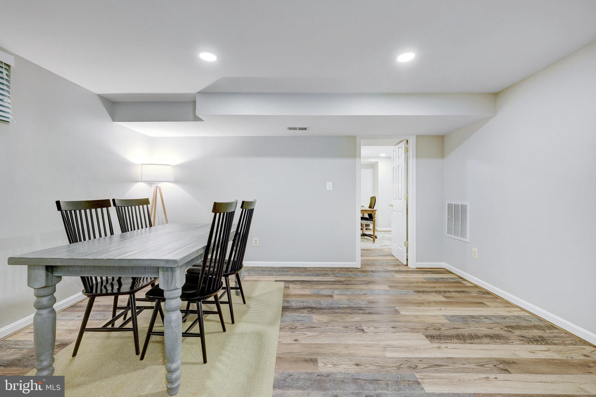 CLARKS CROSSING - Residential