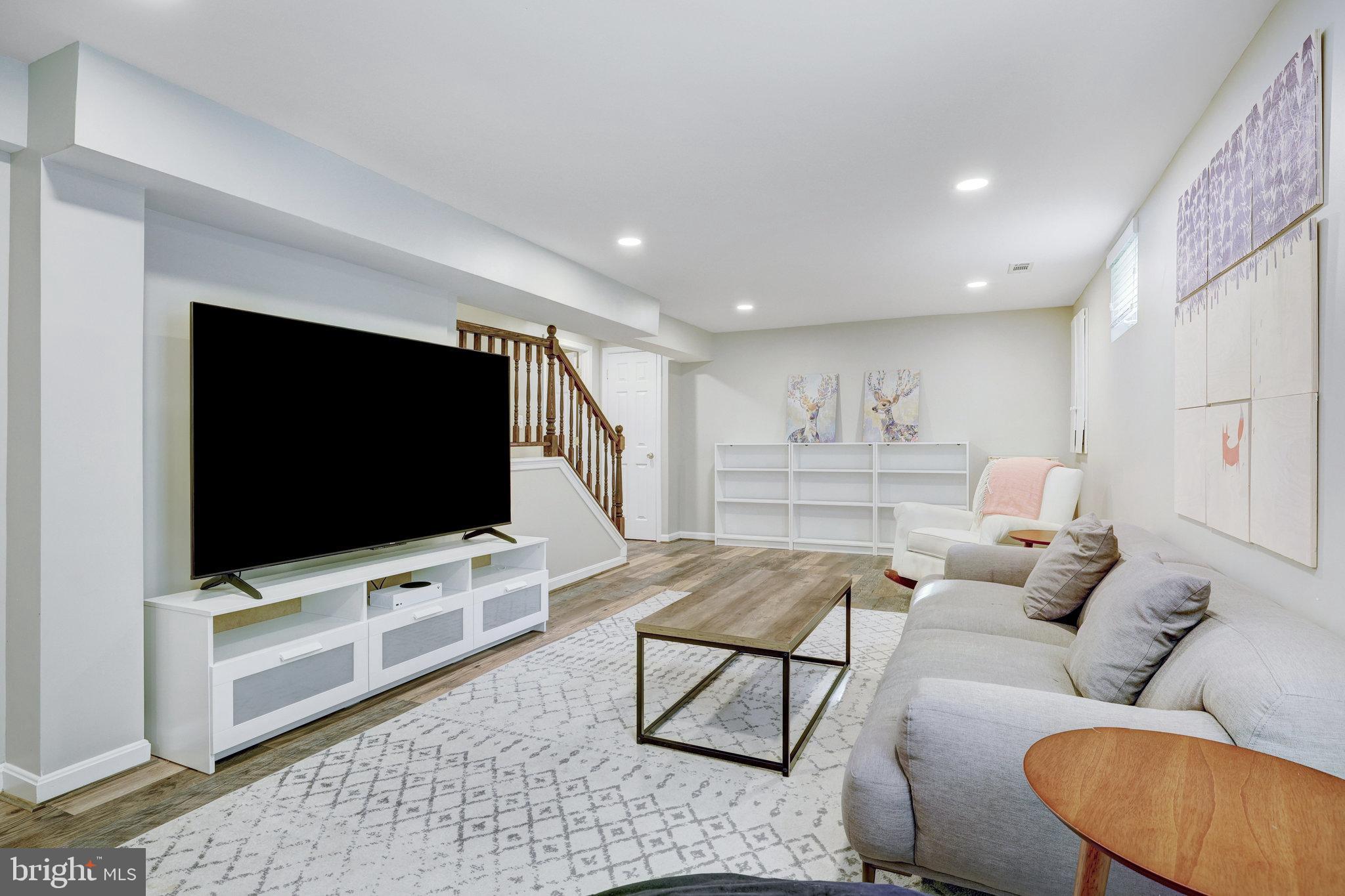 CLARKS CROSSING - Residential